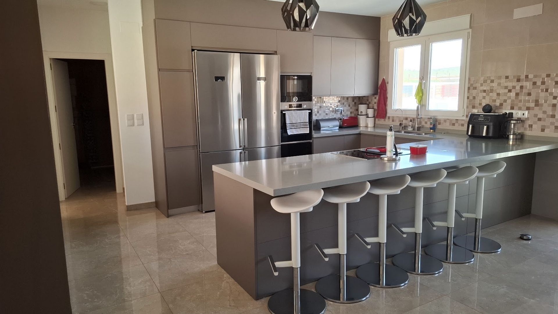 Resale - 3 Bedroom 3 Bathroom Estate in Pinoso - , Pinoso, Alicante, Spain - Alicante