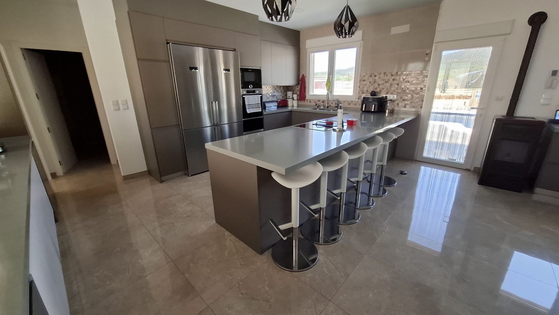 Resale - 3 Bedroom 3 Bathroom Estate in Pinoso - , Pinoso, Alicante, Spain - Alicante