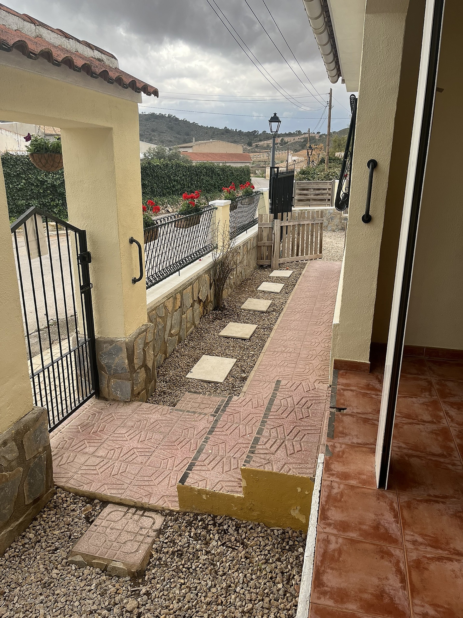 Resale - 3 Bedroom 2 Bathroom Townhouse in Cañada de la Leña -  - Murcia
