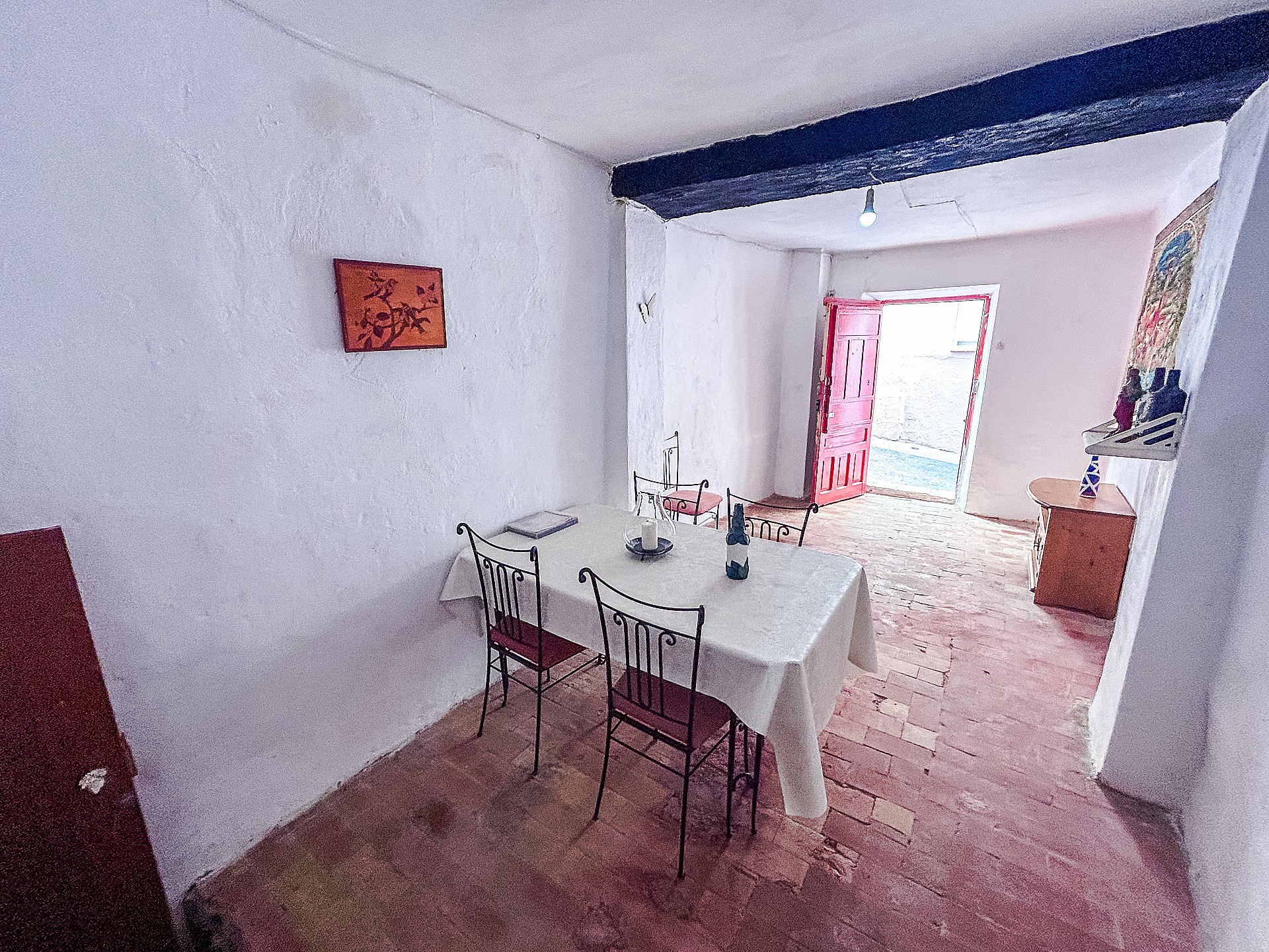 Resale - 4 Bedroom 2 Bathroom Townhouse in Onil -  - Alicante
