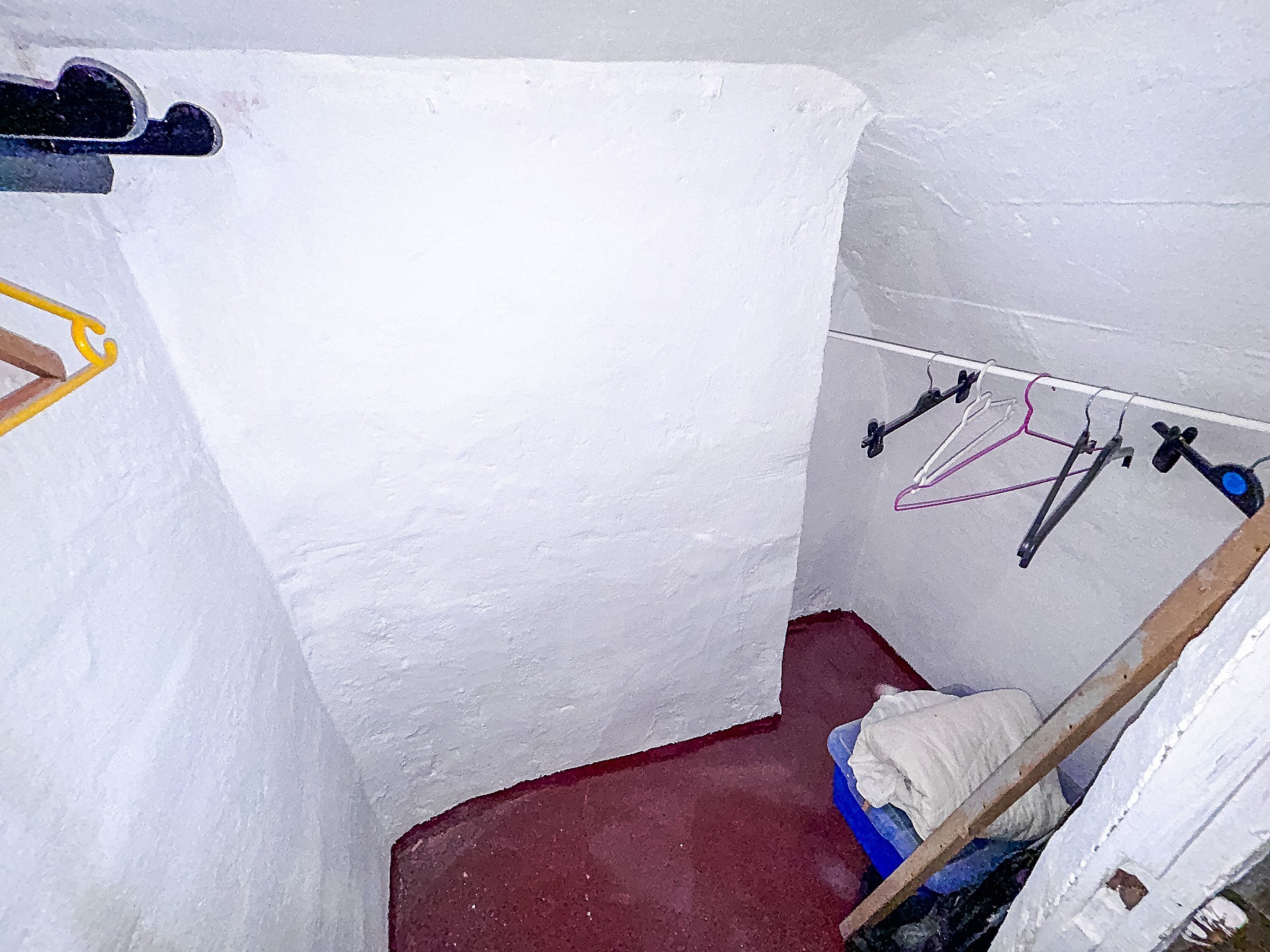 Resale - 4 Bedroom 2 Bathroom Townhouse in Onil -  - Alicante
