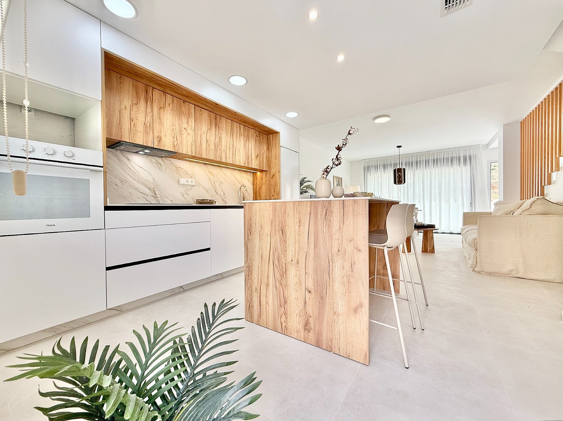 Resale - 3 Bedroom 2 Bathroom Villa in Cox -  - Alicante