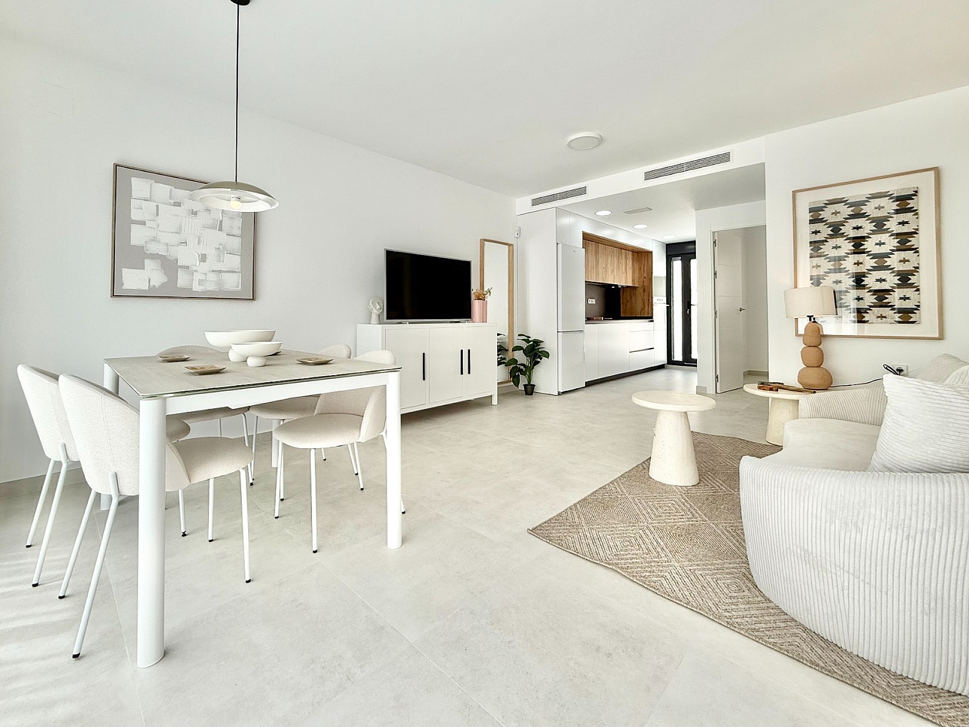 Resale - 3 Bedroom 2 Bathroom Villa in Cox -  - Alicante