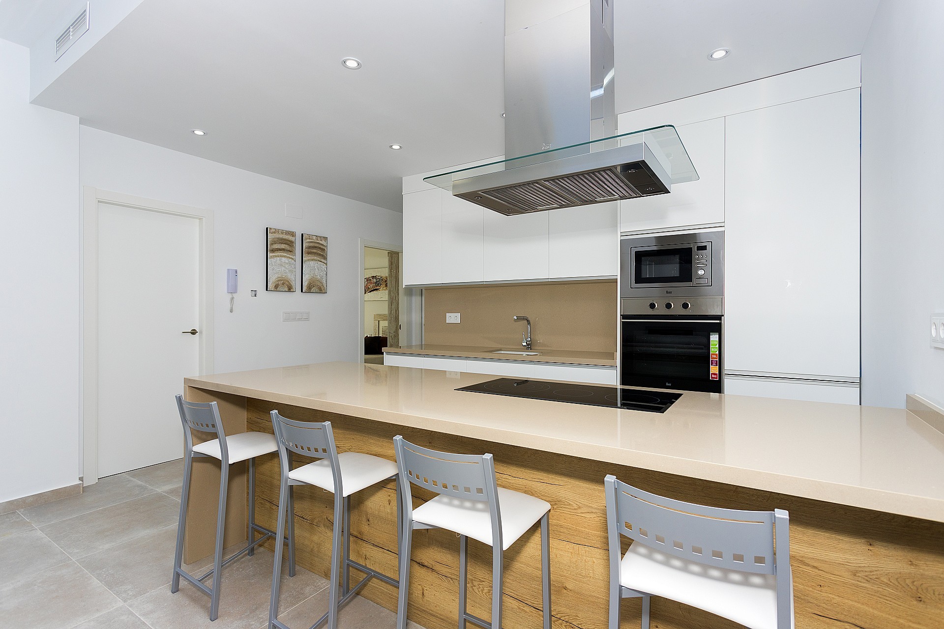 Resale - 3 Bedroom 2 Bathroom Villa in Daya Nueva -  - Alicante