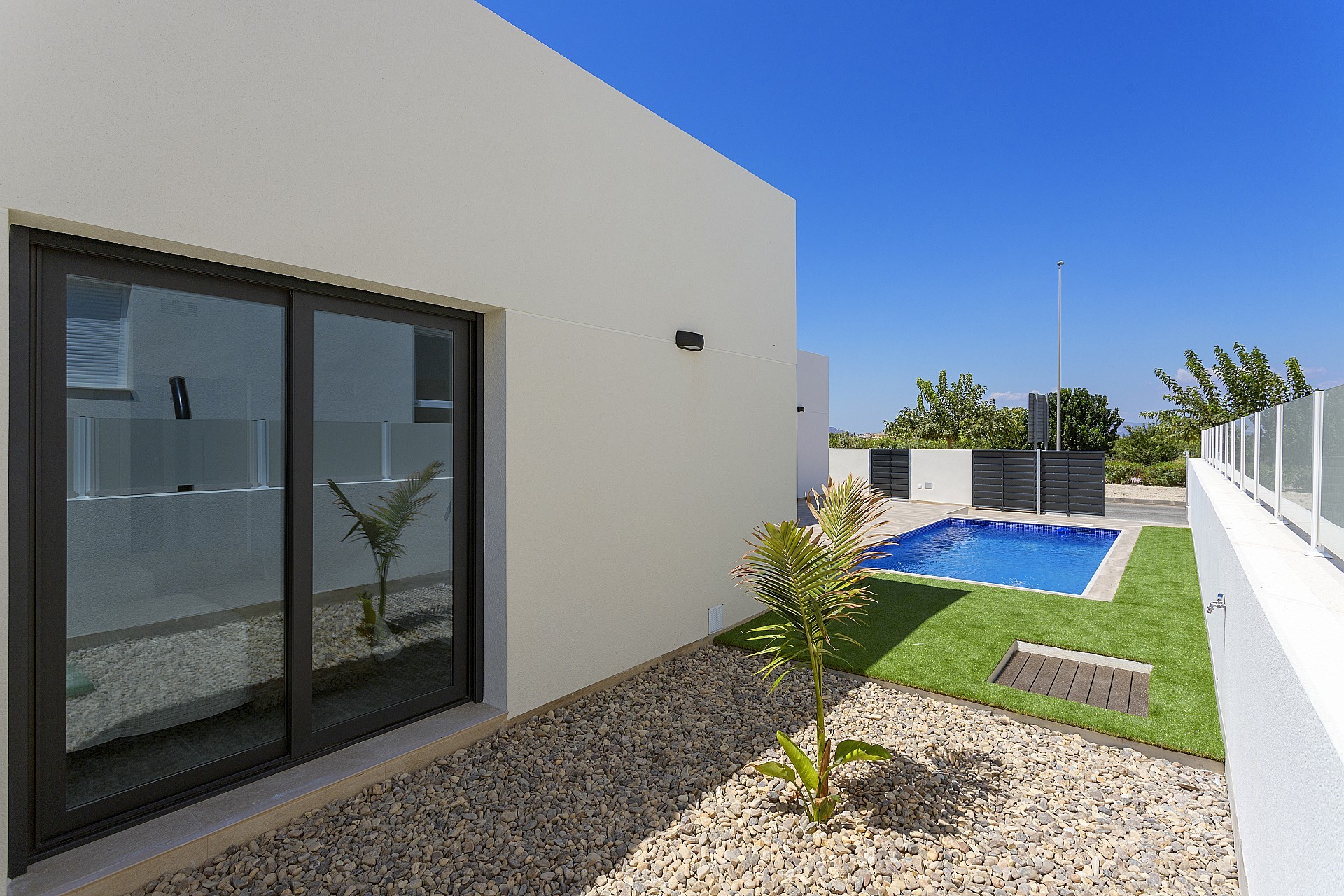 Resale - 3 Bedroom 2 Bathroom Villa in Daya Nueva -  - Alicante