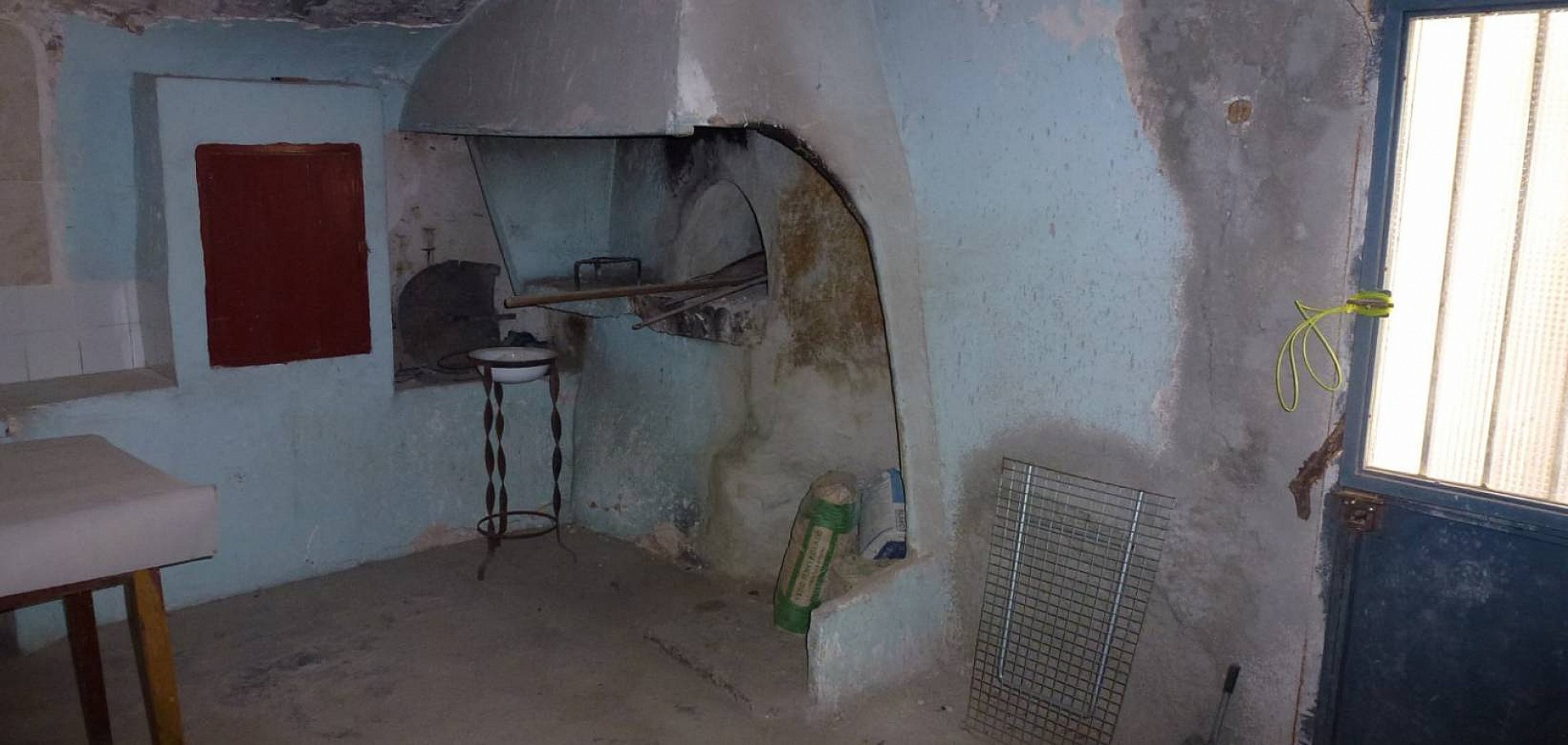 Resale - 3 Bedroom 1 Bathroom Cave House in Canalosa -  - Alicante