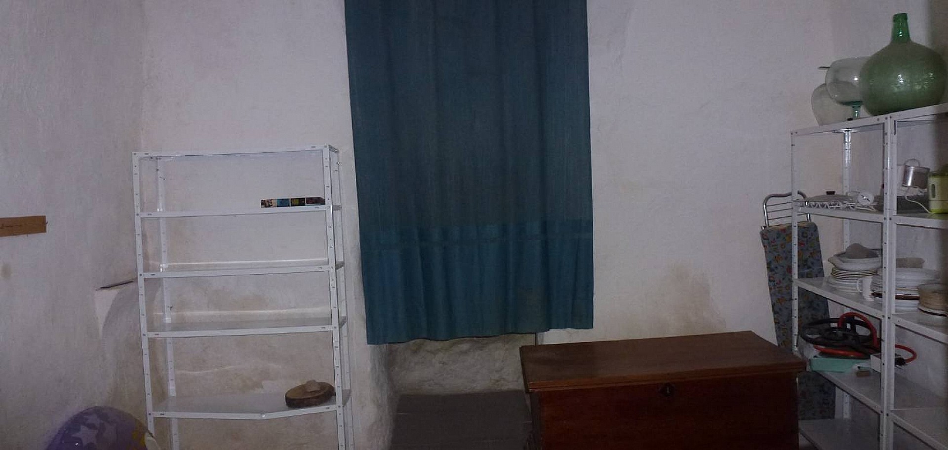 Resale - 3 Bedroom 1 Bathroom Cave House in Canalosa -  - Alicante