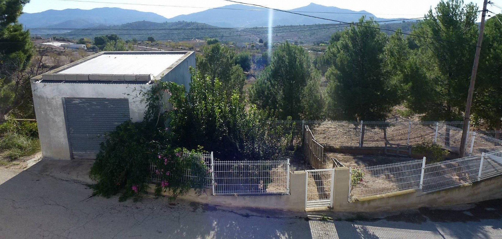 Resale - 3 Bedroom 1 Bathroom Cave House in Canalosa -  - Alicante