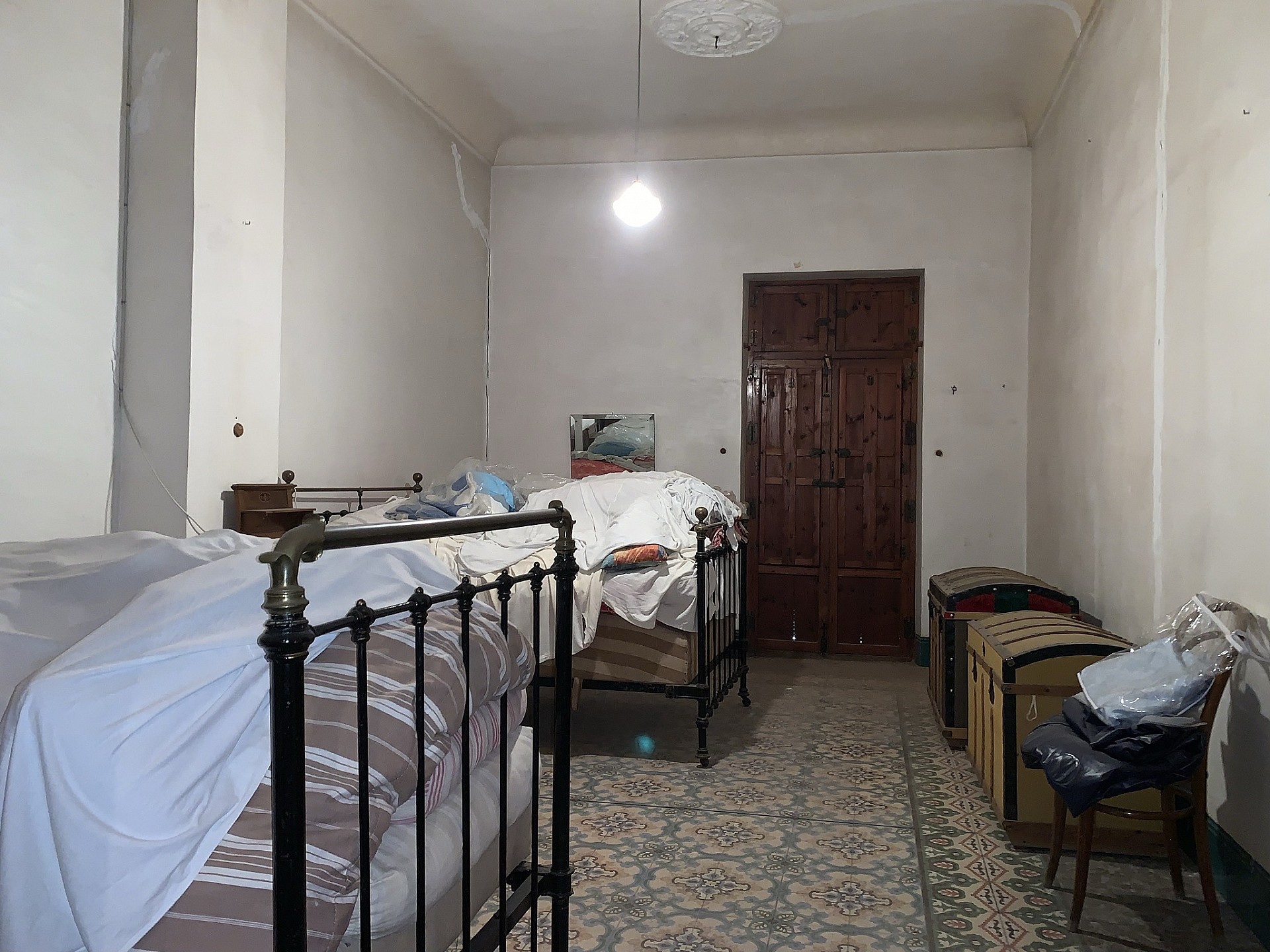 Resale - 7 Bedroom 1 Bathroom Townhouse in Agost -  - Alicante