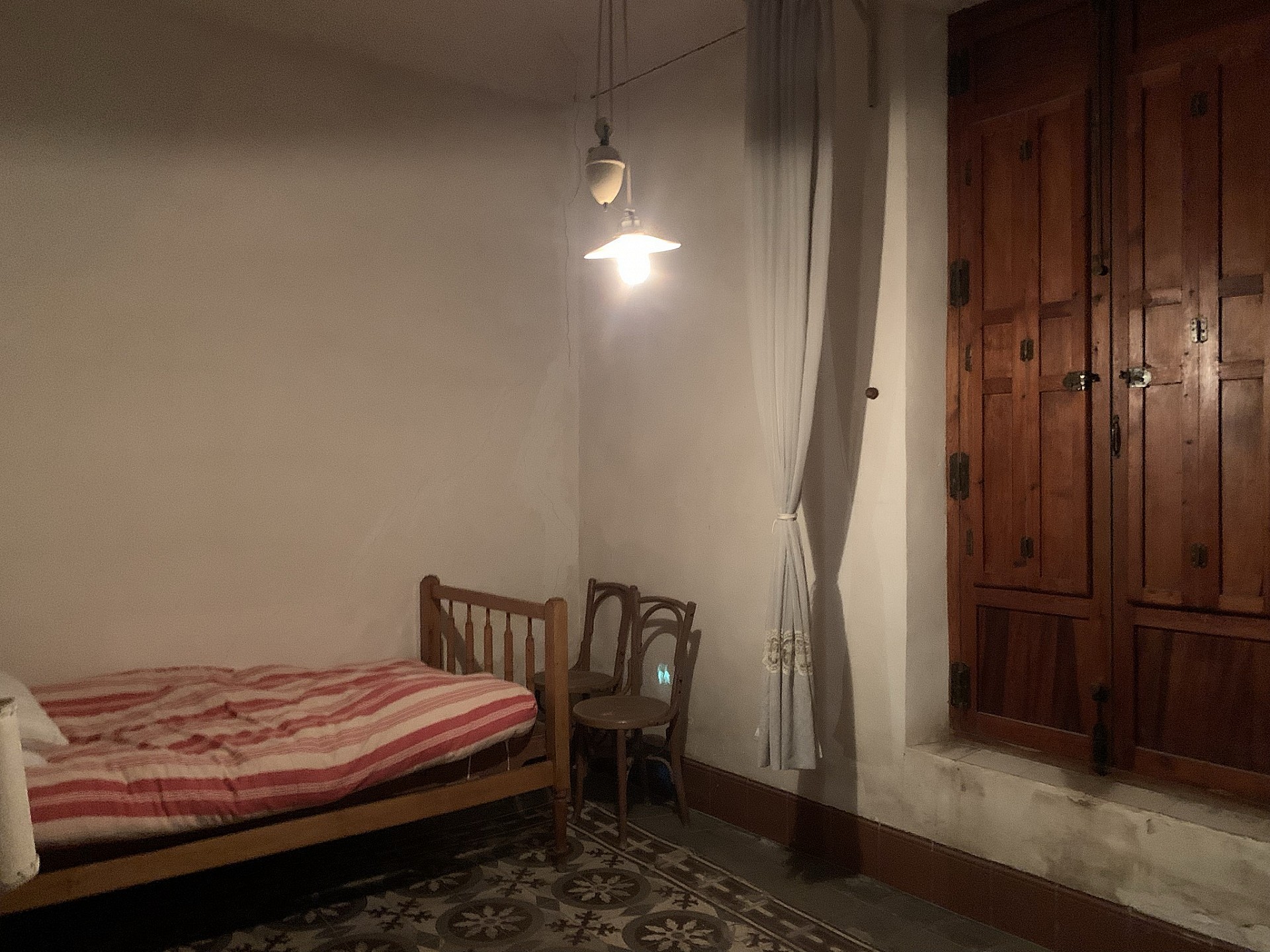 Resale - 7 Bedroom 1 Bathroom Townhouse in Agost -  - Alicante