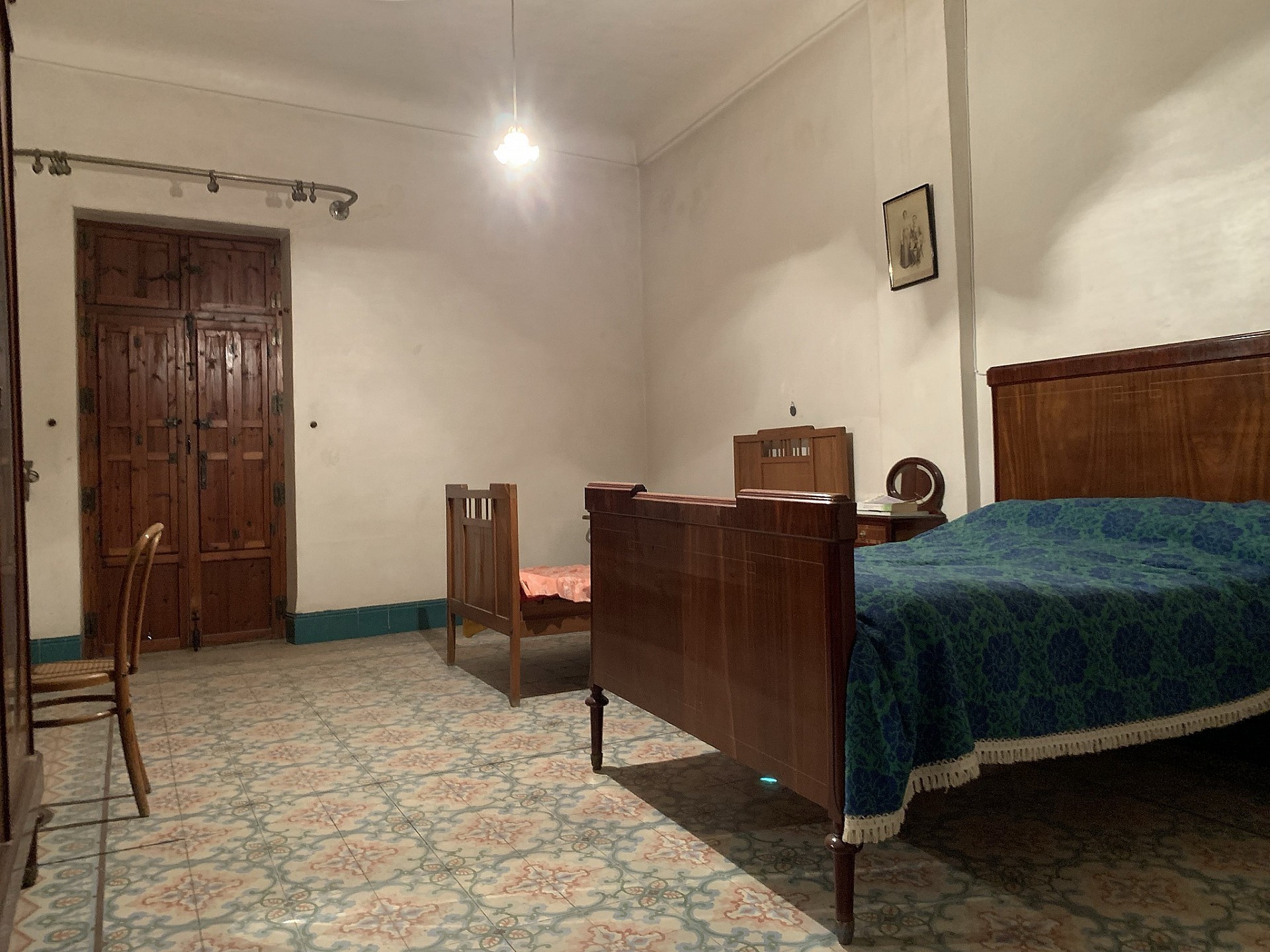 Resale - 7 Bedroom 1 Bathroom Townhouse in Agost -  - Alicante