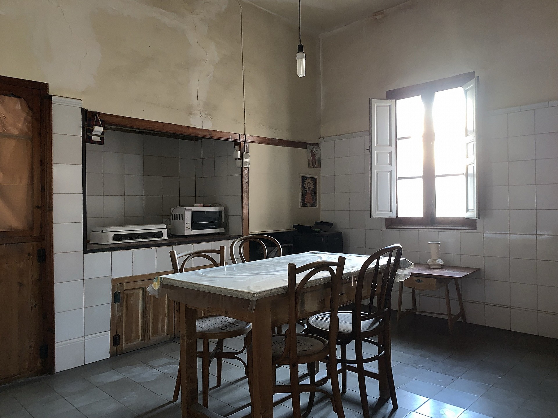 Resale - 7 Bedroom 1 Bathroom Townhouse in Agost -  - Alicante