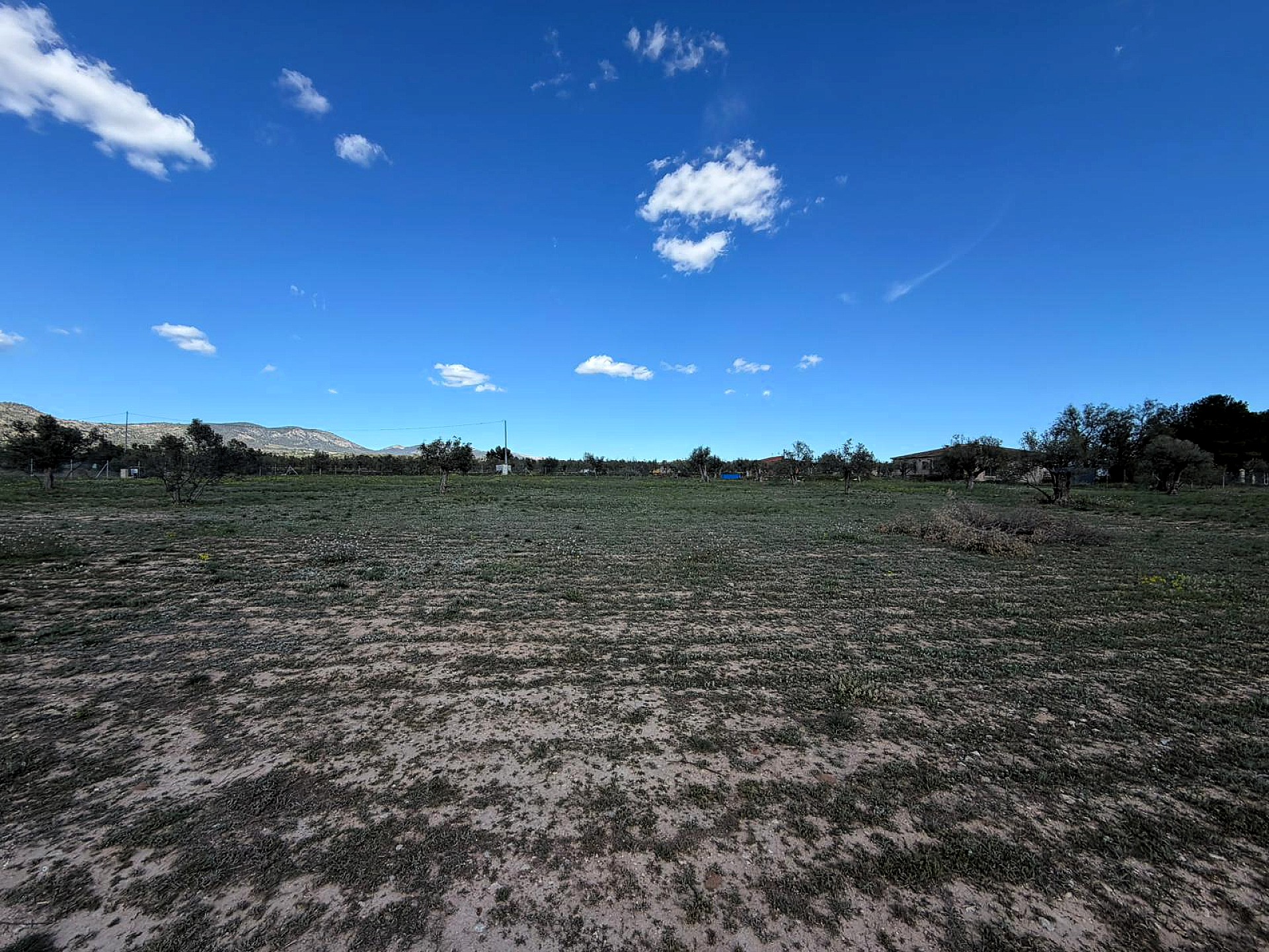 Resale - Land in Onil -  - Alicante