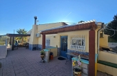 3 Bedroom 2 Bathroom Villa in Sax