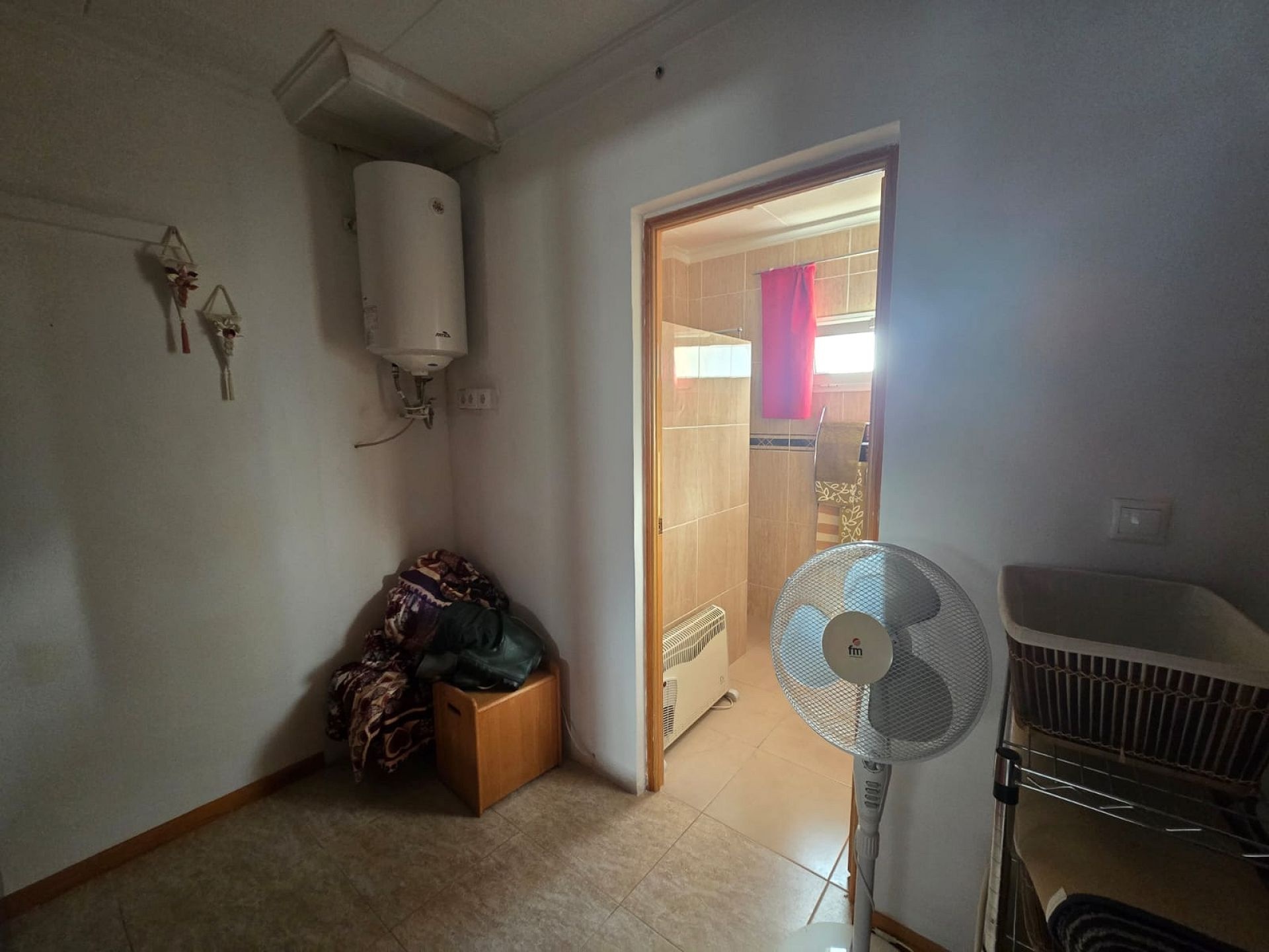 Resale - 3 Bedroom 2 Bathroom Villa in Sax -  - Alicante