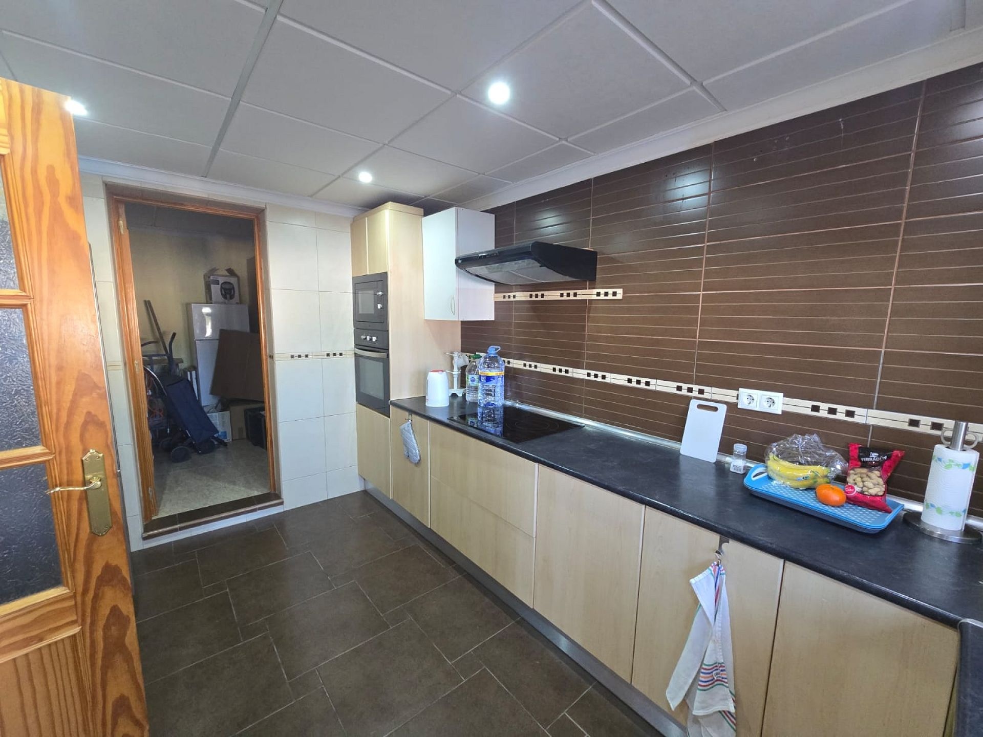 Resale - 3 Bedroom 2 Bathroom Villa in Sax -  - Alicante