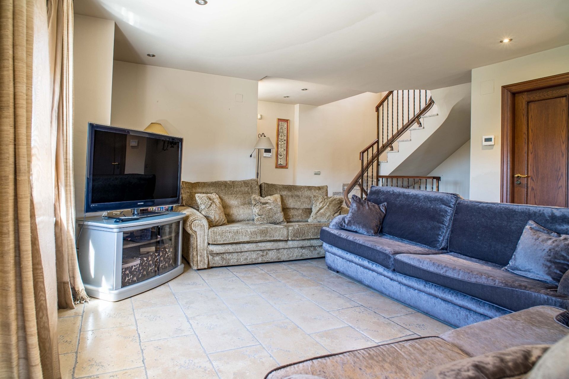 Resale - 3 Bedroom 2 Bathroom Villa in Elda -  - Alicante
