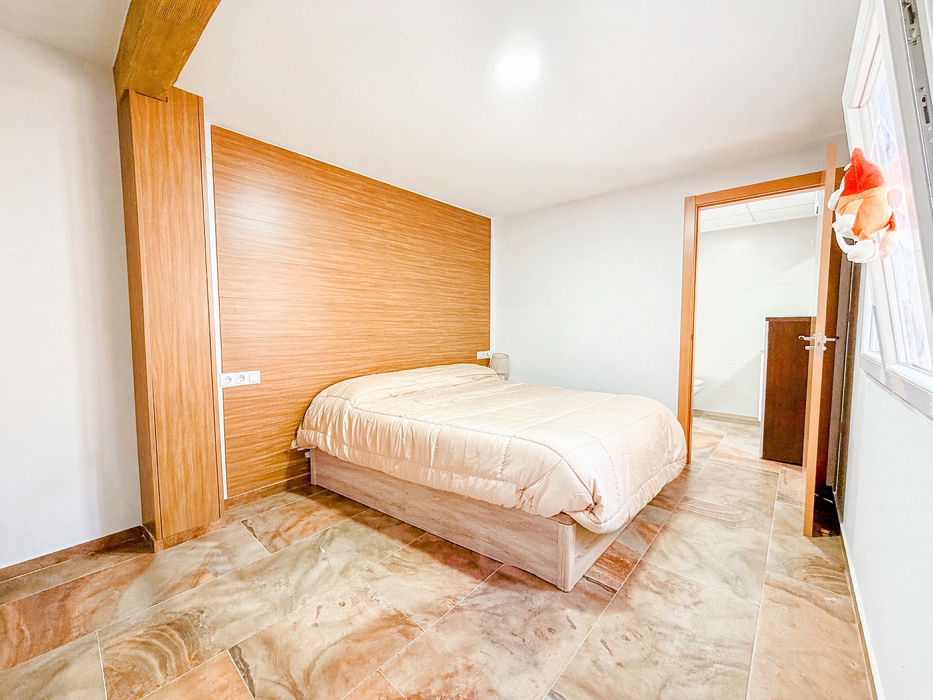 Resale - 2 Bedroom 2 Bathroom Townhouse in Elda -  - Alicante