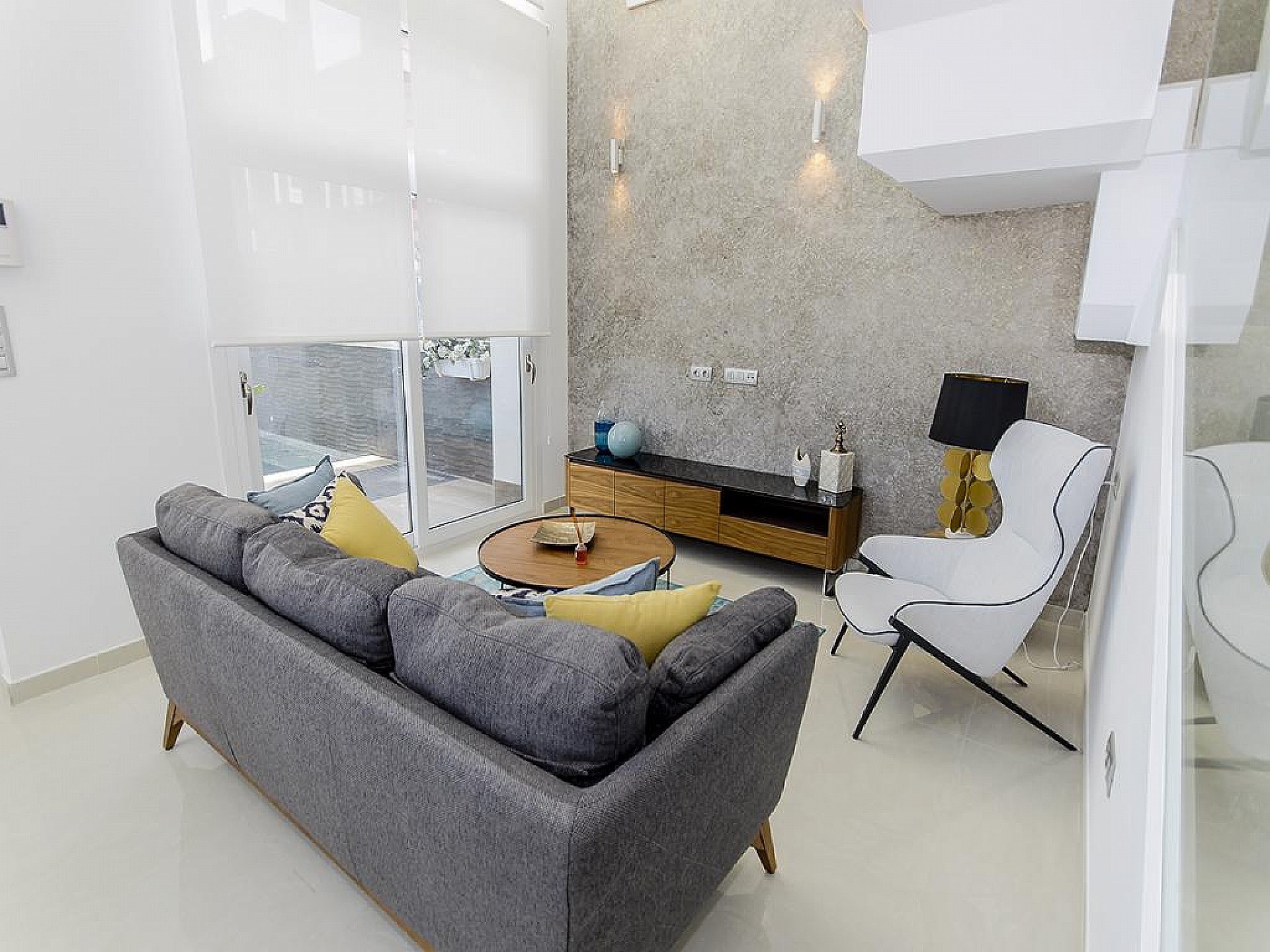 Resale - 3 Bedroom 3 Bathroom Villa in Los Montesinos -  - Alicante