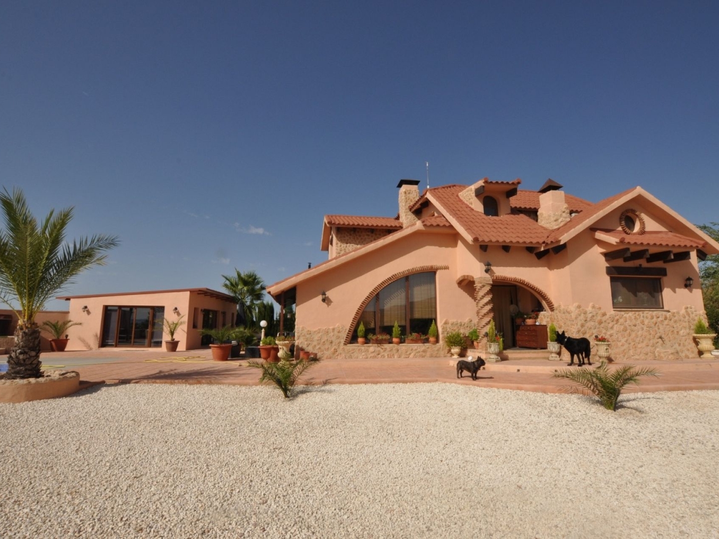 5 Bedroom 3 Bathroom Villa in Pinoso