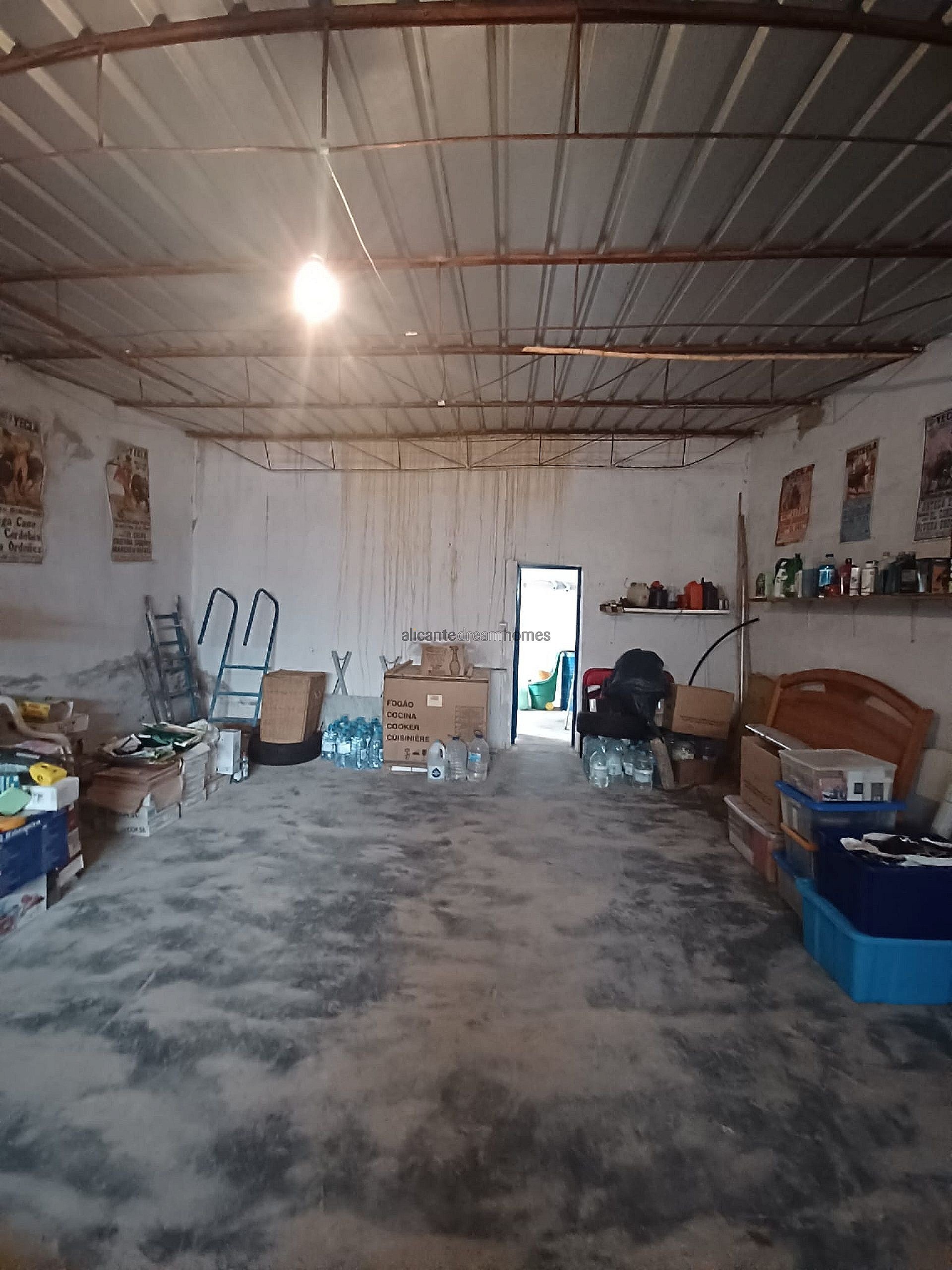 Resale - 3 Bedroom 1 Bathroom Country house in Yecla -  - Murcia
