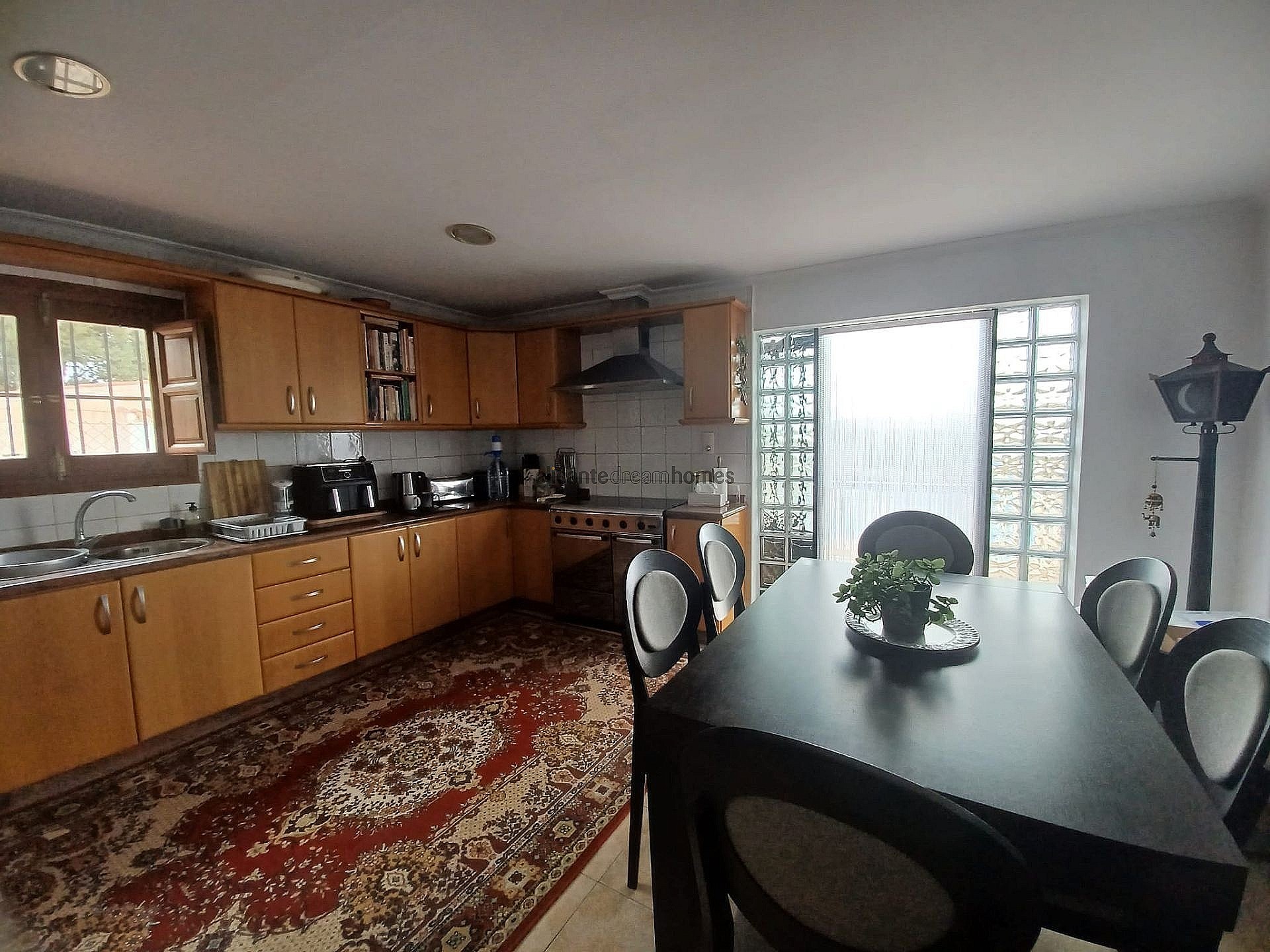 Resale - 3 Bedroom 1 Bathroom Country house in Yecla -  - Murcia