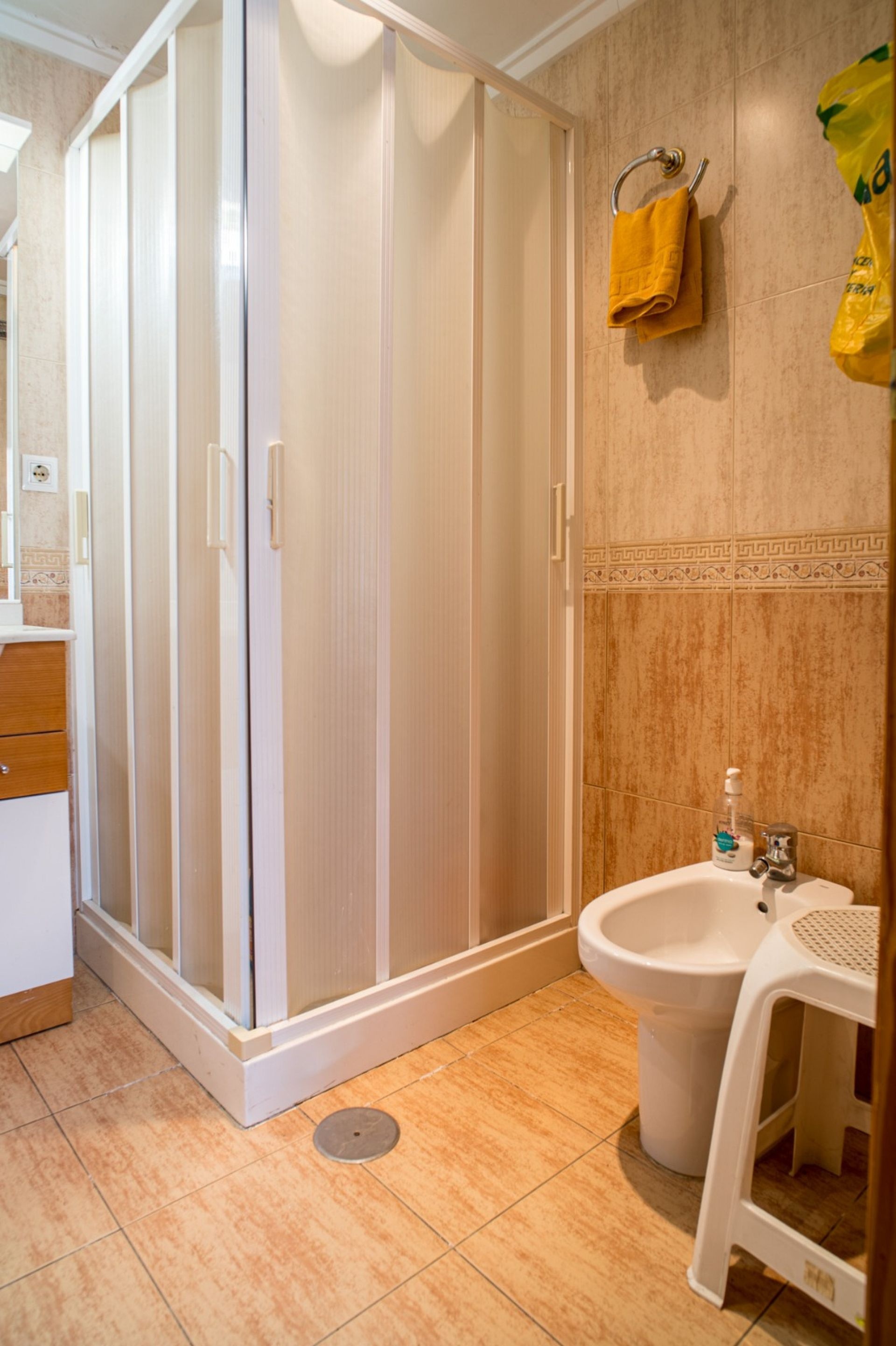 Resale - 5 Bedroom 3 Bathroom Townhouse in Pinoso -  - Alicante