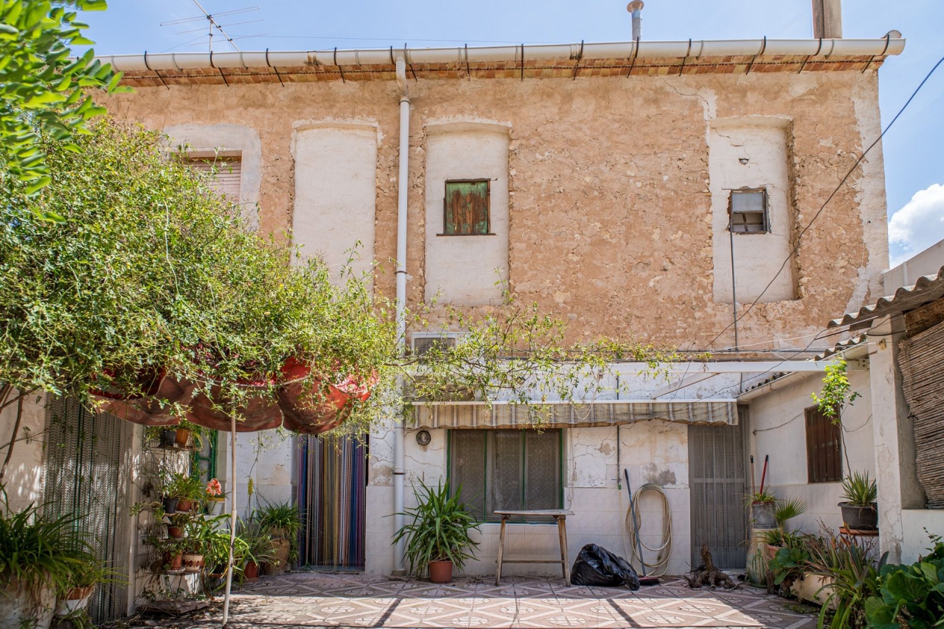 Resale - 5 Bedroom 3 Bathroom Townhouse in Pinoso -  - Alicante