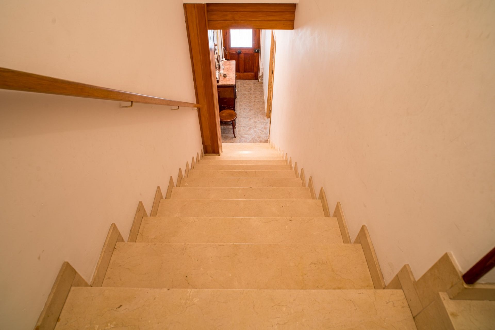 Resale - 5 Bedroom 3 Bathroom Townhouse in Pinoso -  - Alicante