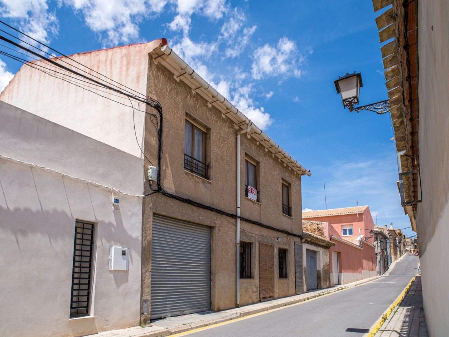 5 Bedroom 3 Bathroom Townhouse in Pinoso
