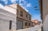 5 Bedroom 3 Bathroom Townhouse in Pinoso