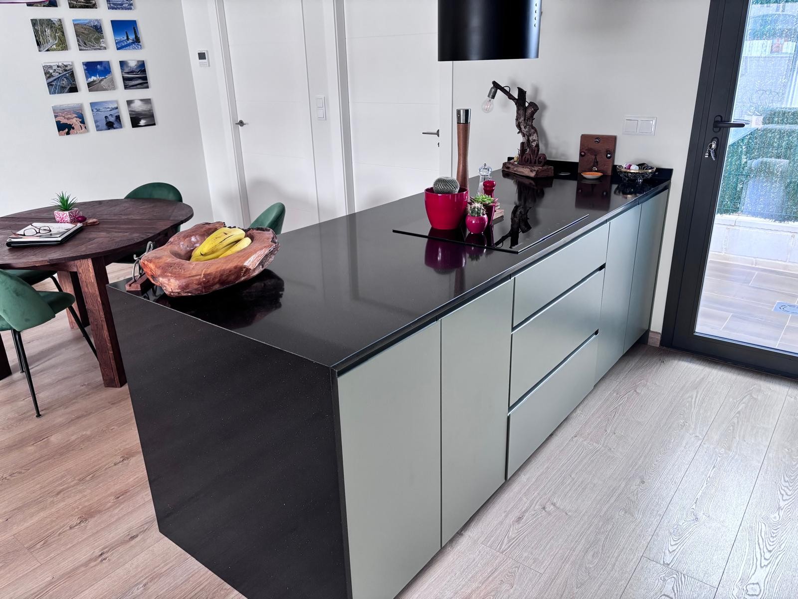 Resale - 2 Bedroom 2 Bathroom Townhouse in Los Montesinos -  - Alicante
