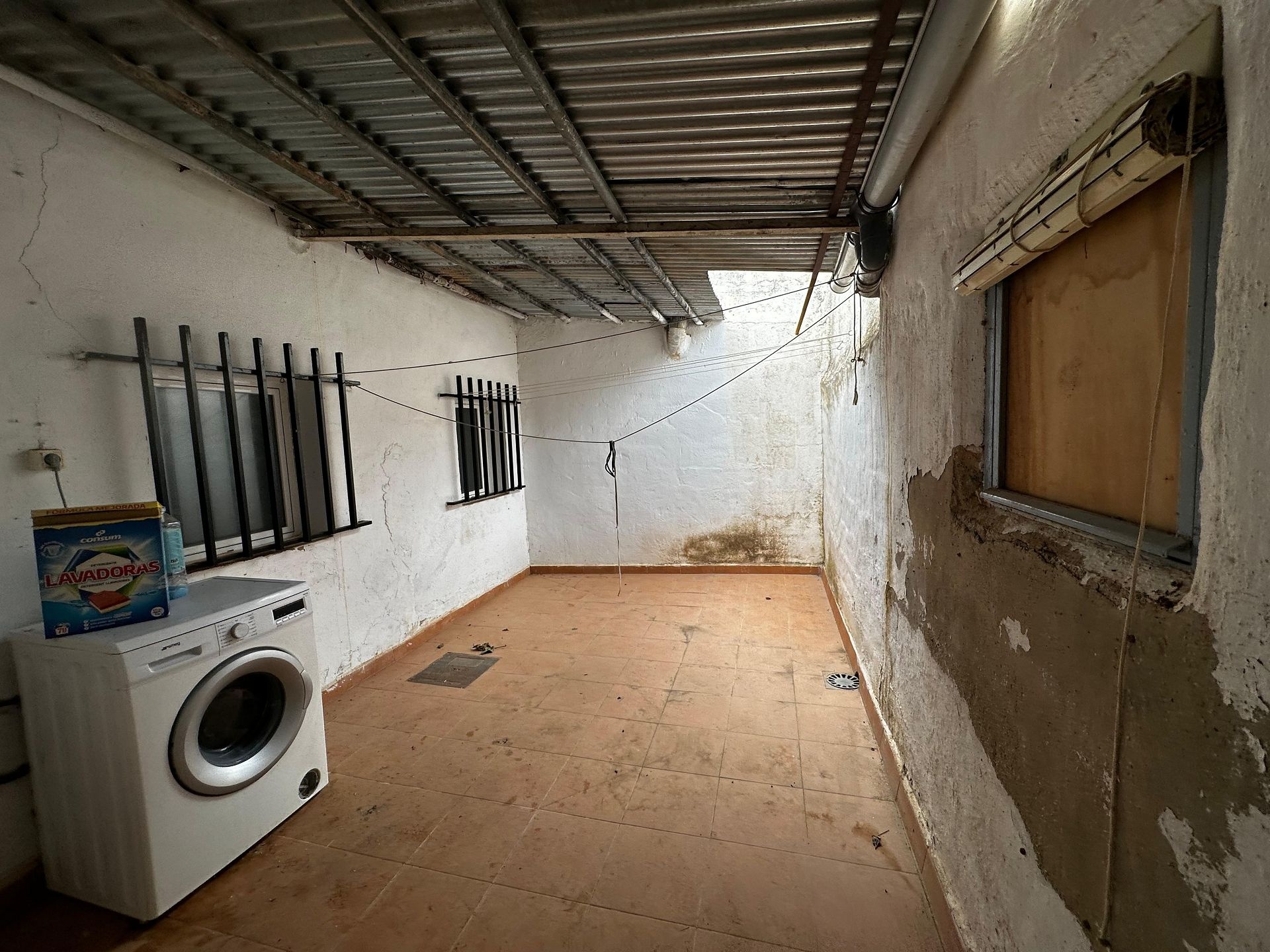 Resale - 4 Bedroom 2 Bathroom Villa in Yecla -  - Murcia