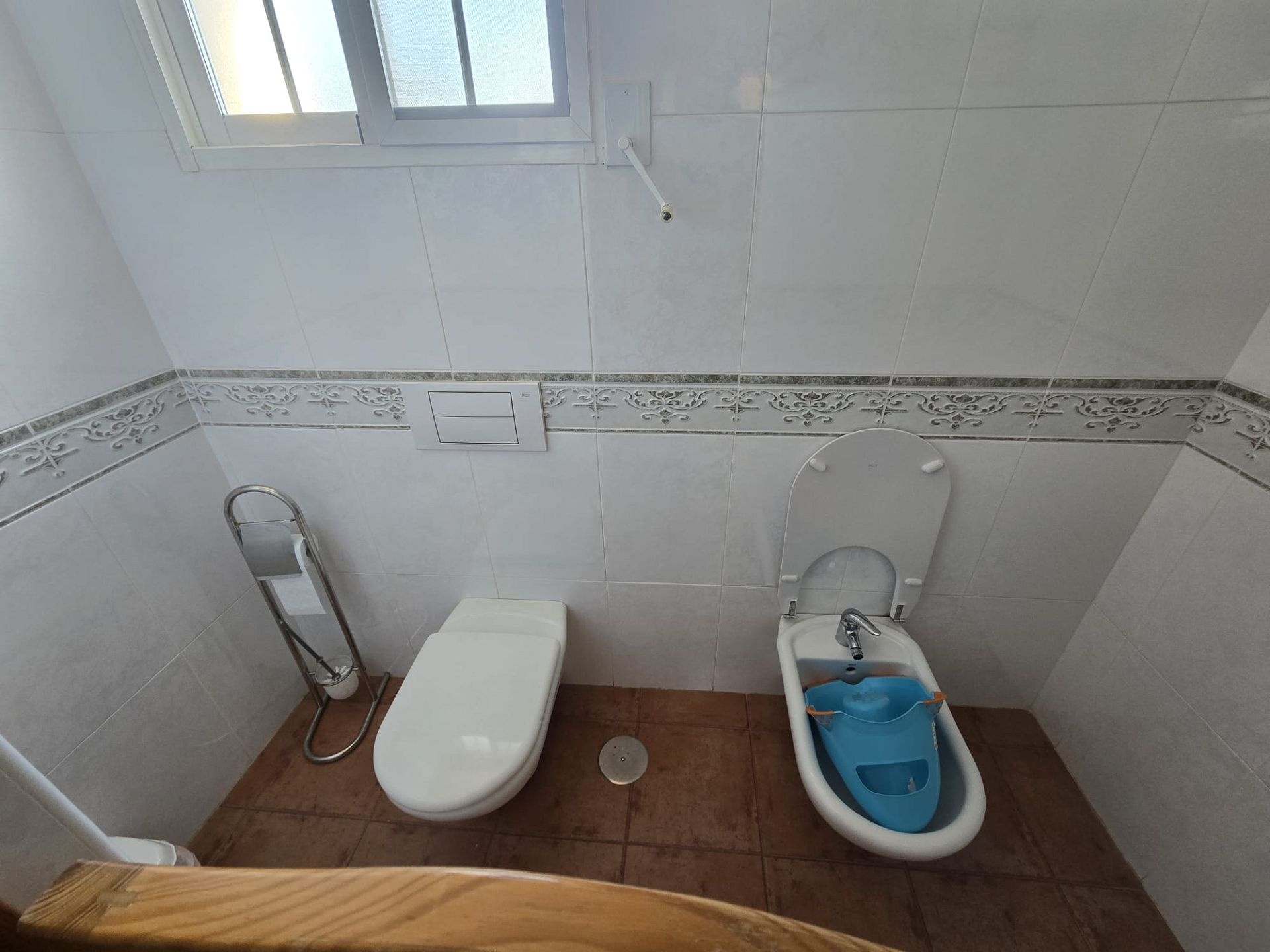 Resale - 8 Bedroom 3 Bathroom Villa in Sax -  - Alicante