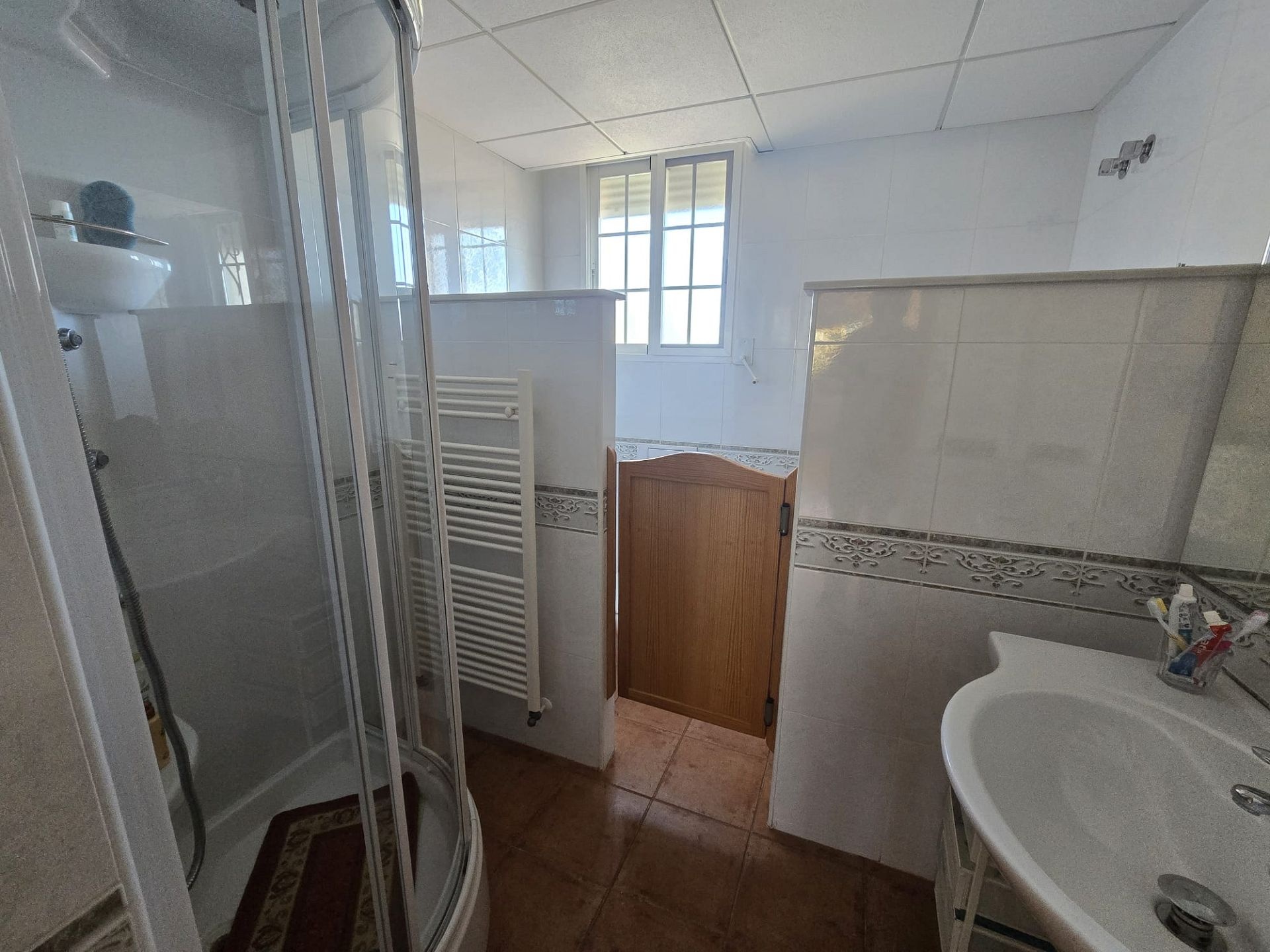 Resale - 8 Bedroom 3 Bathroom Villa in Sax -  - Alicante