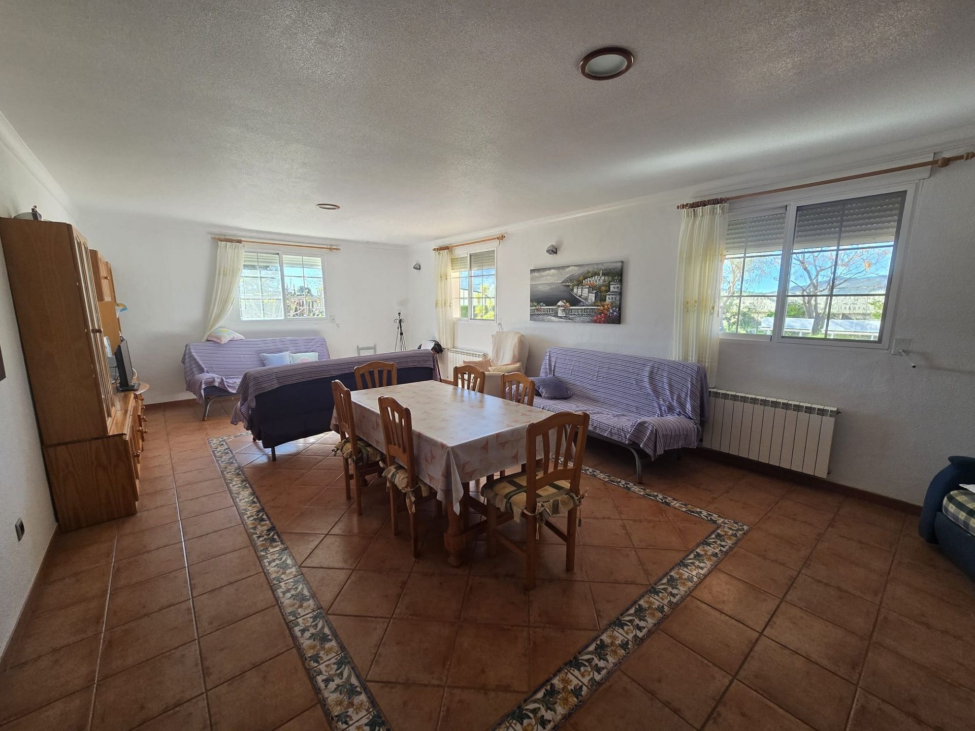 Resale - 8 Bedroom 3 Bathroom Villa in Sax -  - Alicante