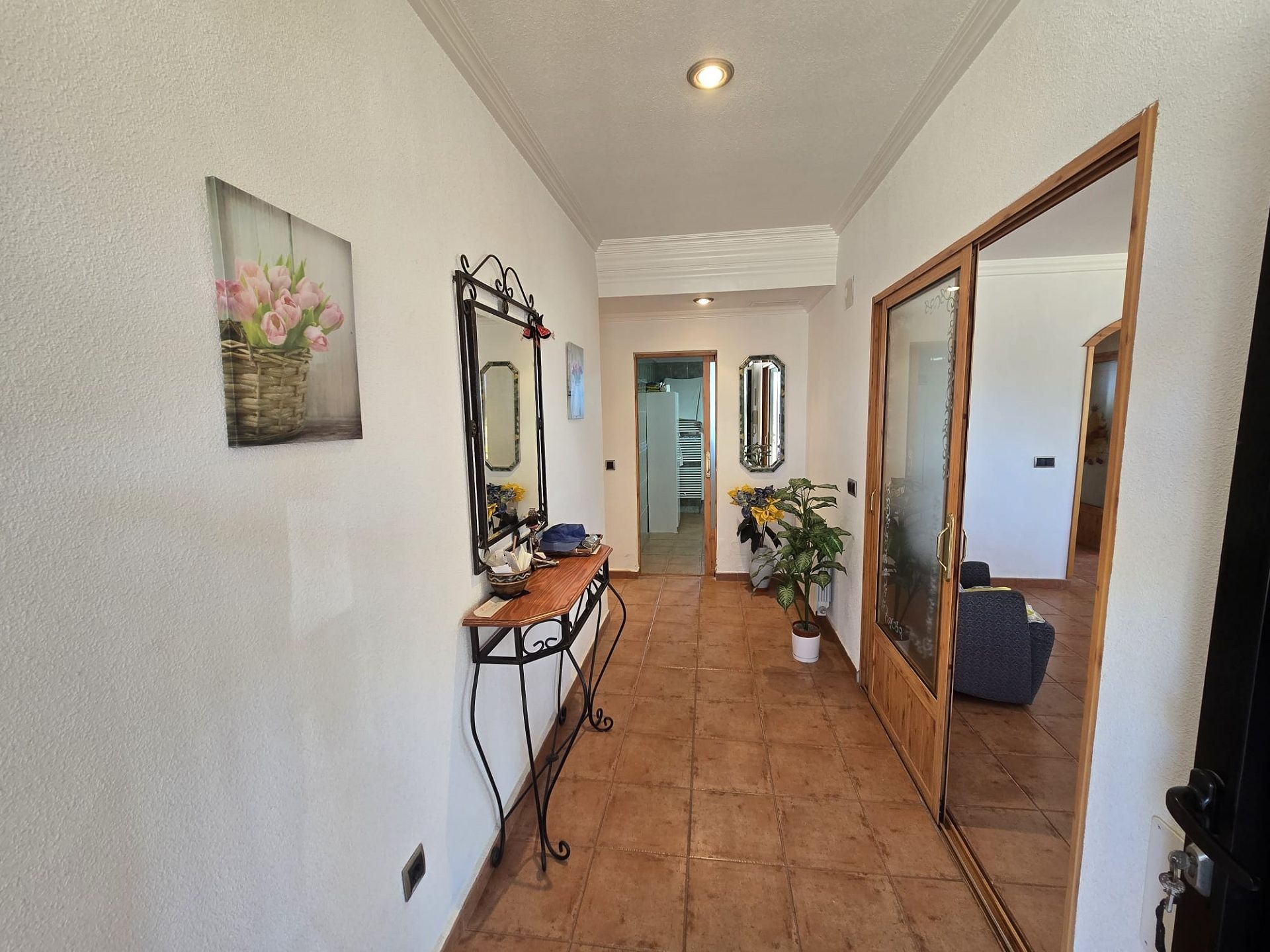 Resale - 8 Bedroom 3 Bathroom Villa in Sax -  - Alicante