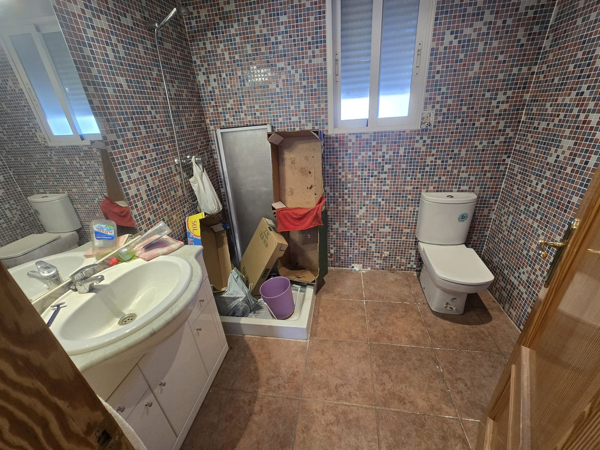 Resale - 8 Bedroom 3 Bathroom Villa in Sax -  - Alicante