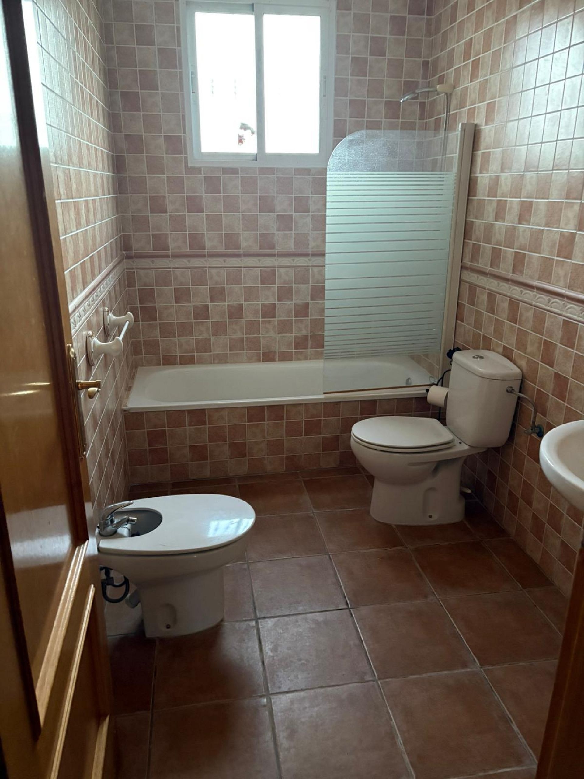 Resale - 3 Bedroom 2 Bathroom Villa in Monóvar -  - Alicante