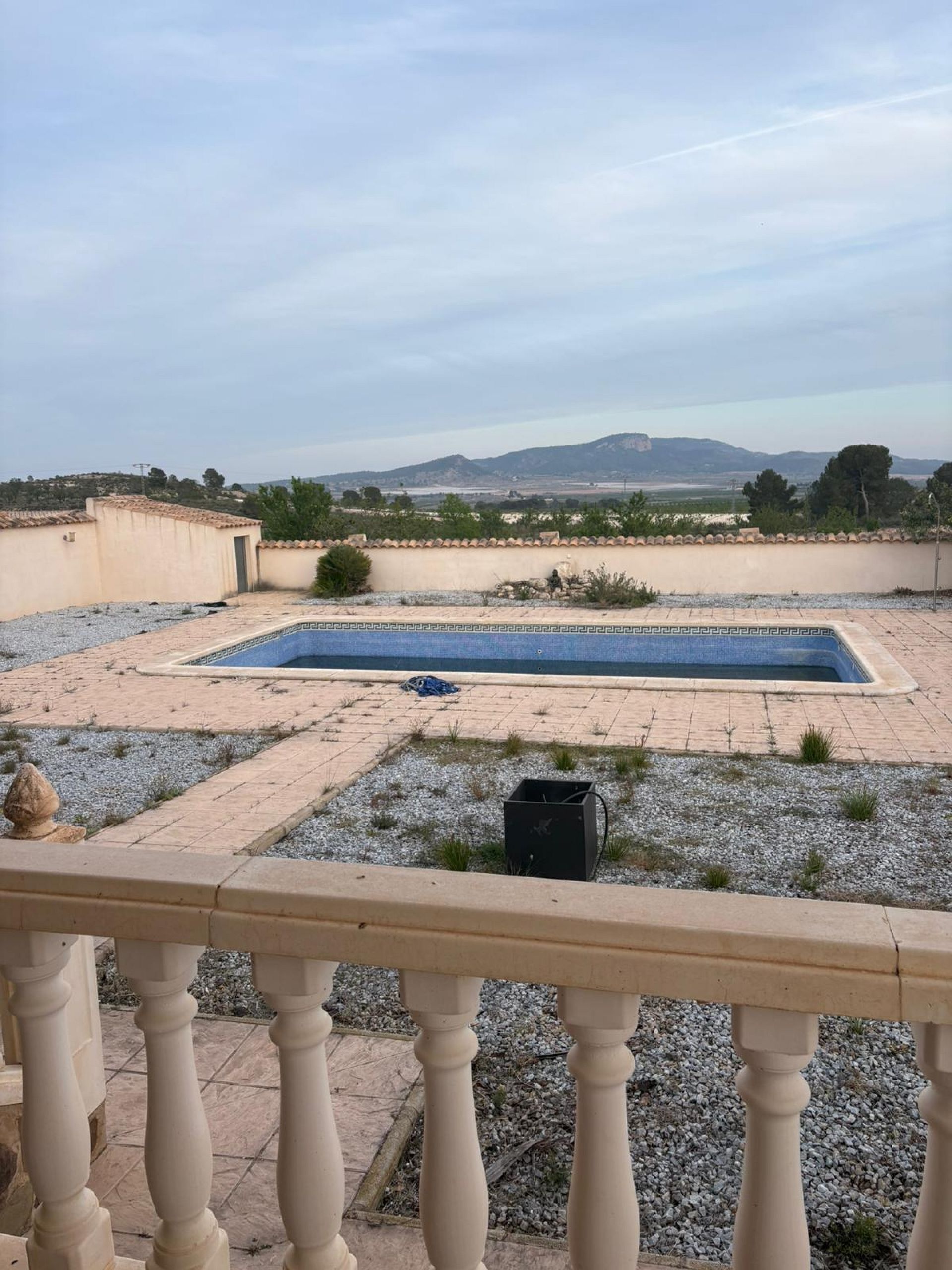Resale - 3 Bedroom 2 Bathroom Villa in Monóvar -  - Alicante