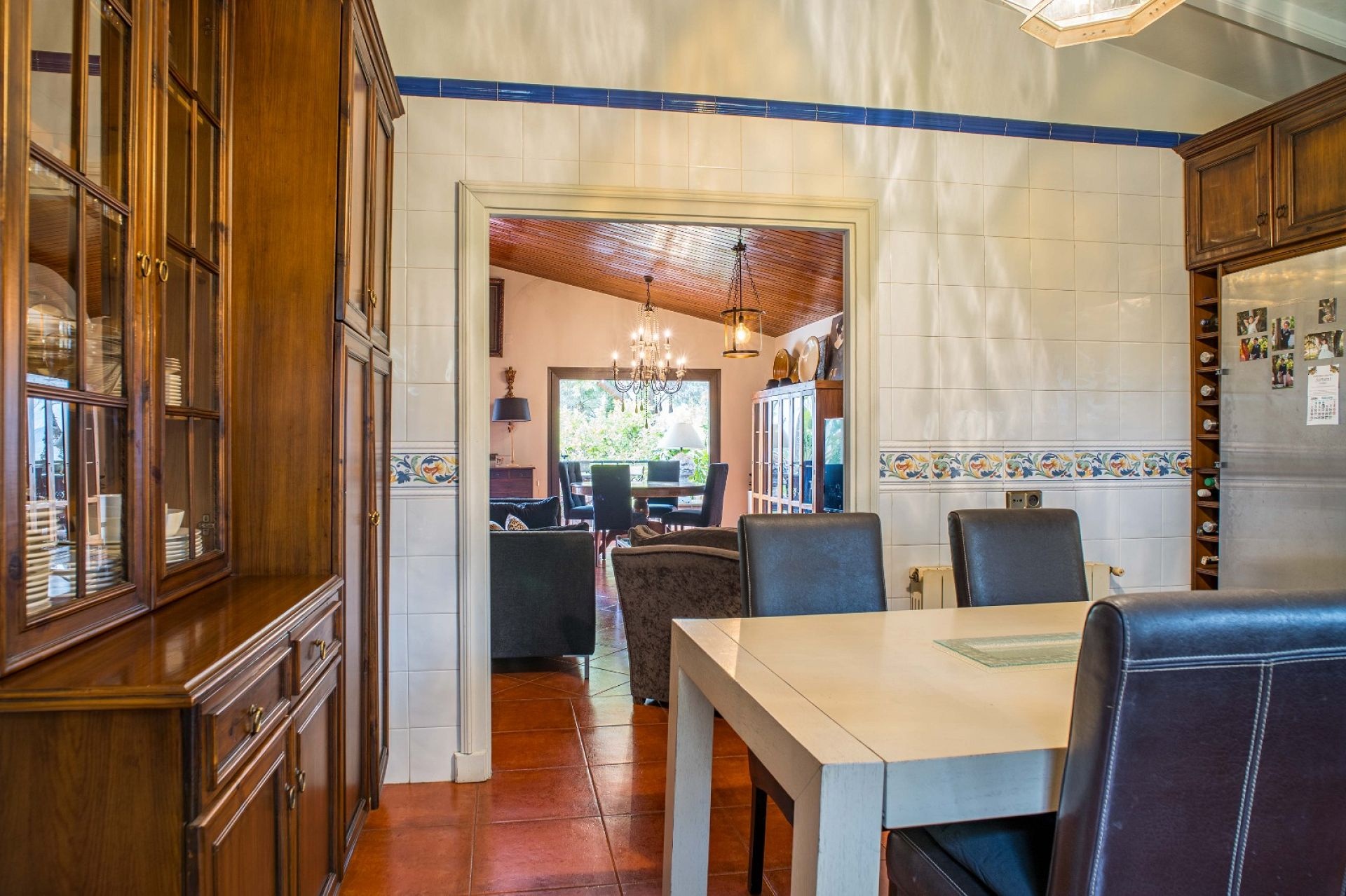 Resale - 4 Bedroom 3 Bathroom Villa in Petrer -  - Alicante
