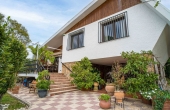 4 Bedroom 3 Bathroom Villa in Petrer