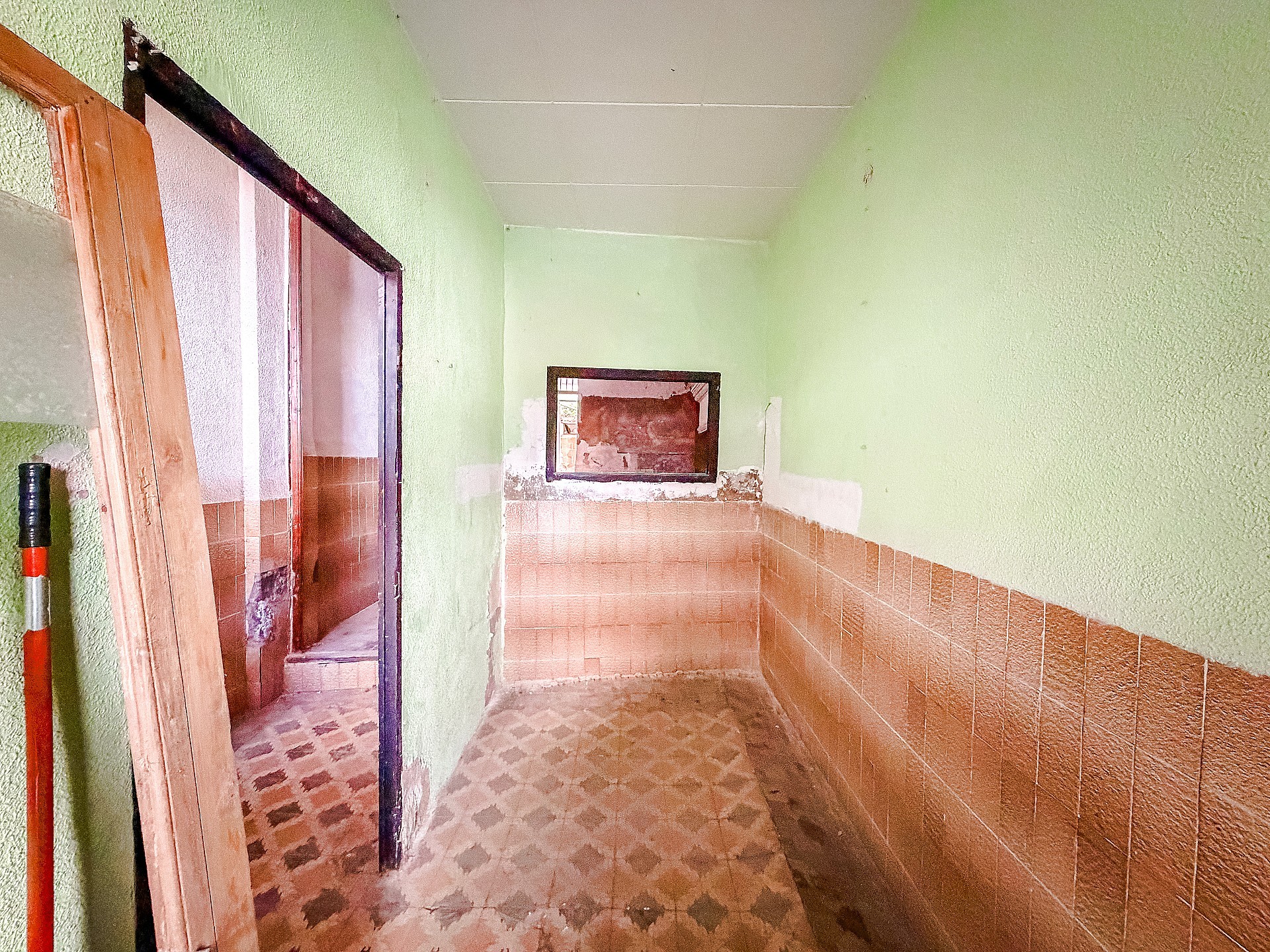Resale - 6 Bedroom 1 Bathroom Townhouse in Yecla -  - Murcia