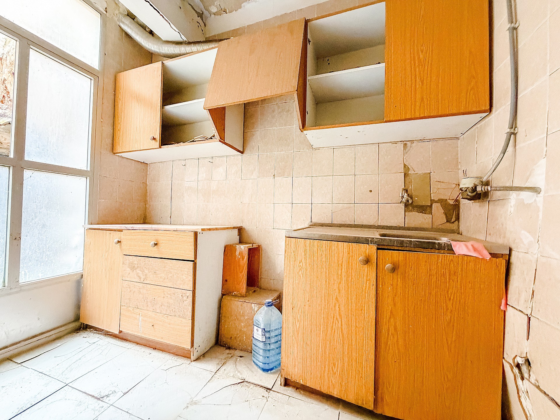 Resale - 6 Bedroom 1 Bathroom Townhouse in Yecla -  - Murcia