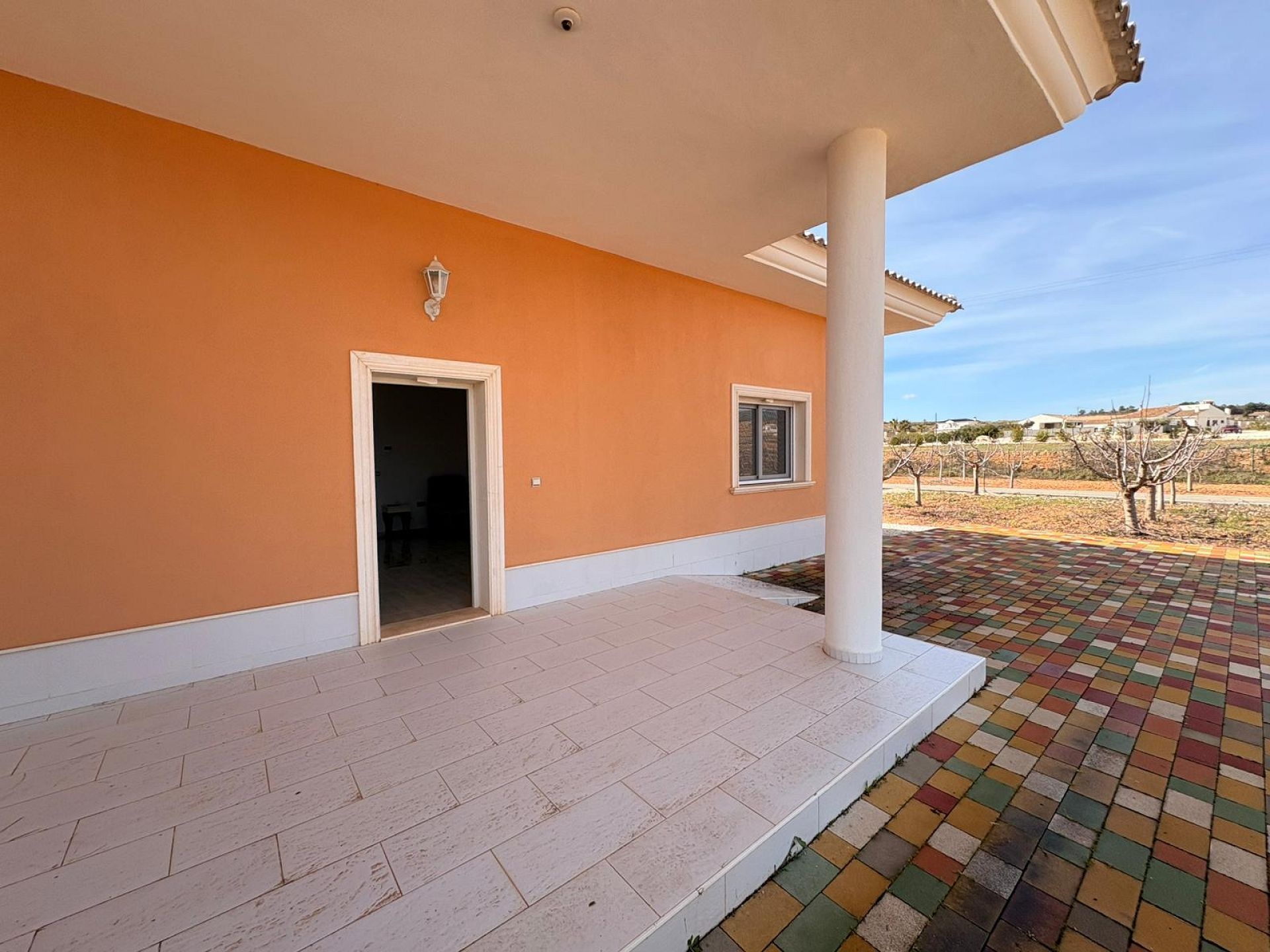 Resale - 4 Bedroom 4 Bathroom Villa in Pinoso -  - Alicante