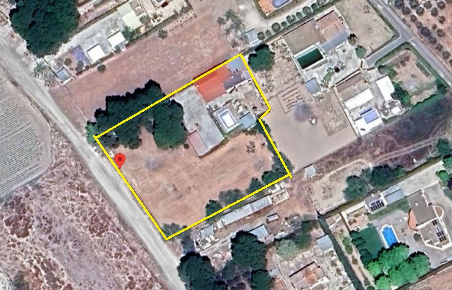 Resale - 7 Bedroom 3 Bathroom Villa in Villena -  - Alicante