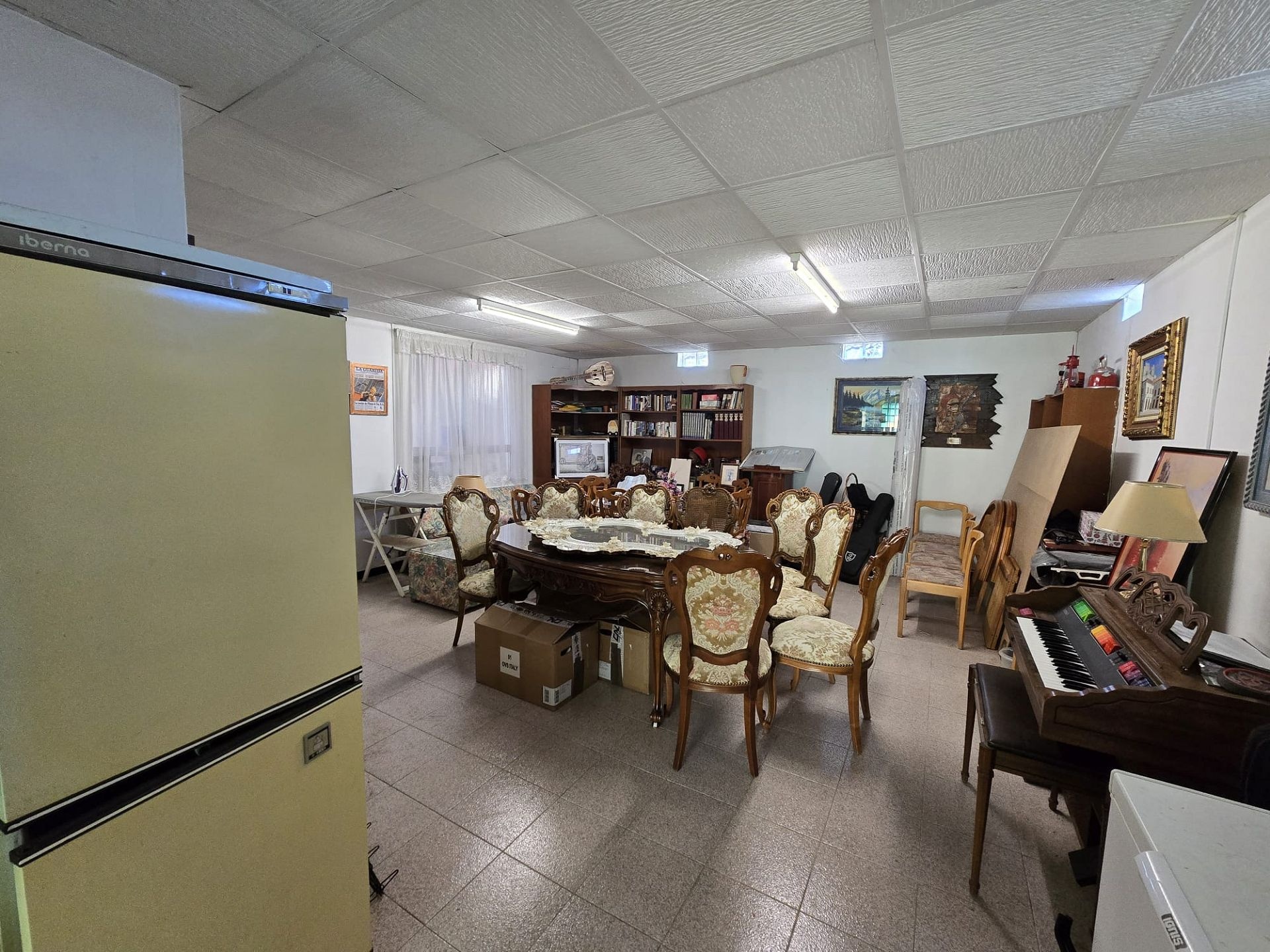 Resale - 7 Bedroom 3 Bathroom Villa in Villena -  - Alicante