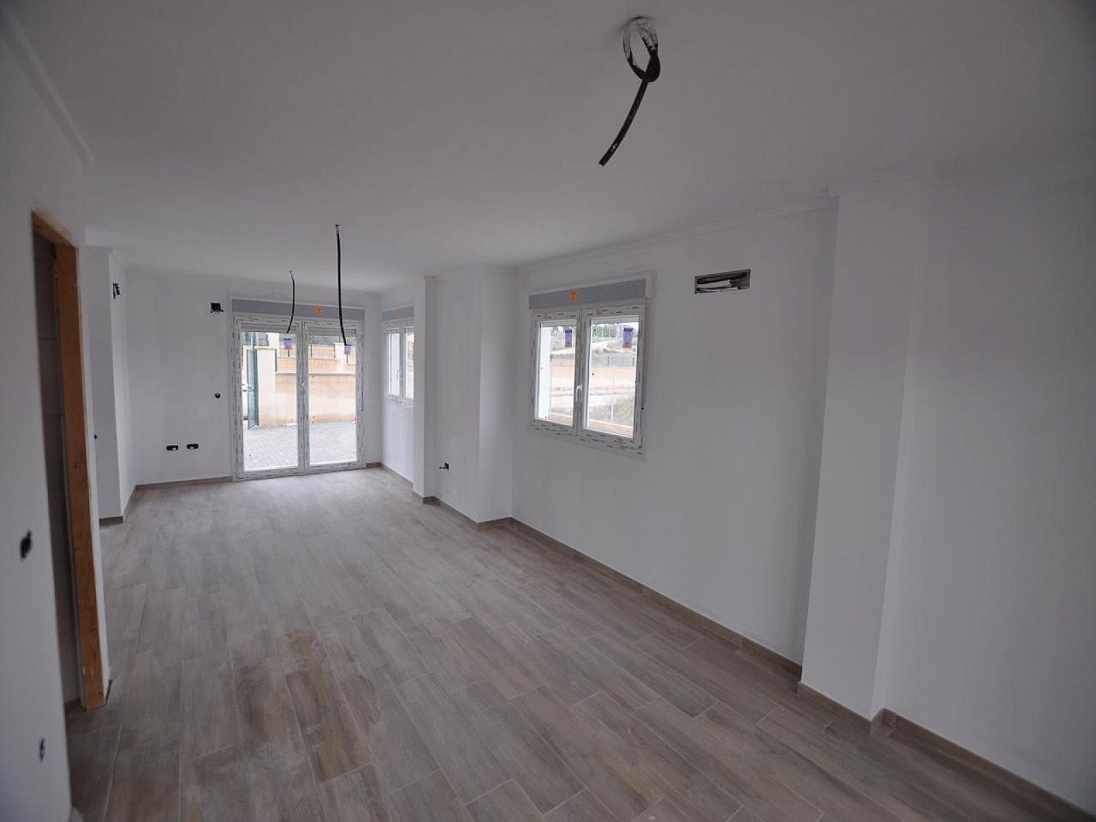 Resale - 3 Bedroom 2 Bathroom Villa in Salinas -  - Alicante