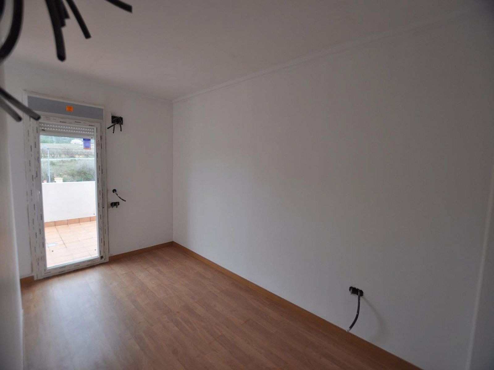 Resale - 3 Bedroom 2 Bathroom Villa in Salinas -  - Alicante