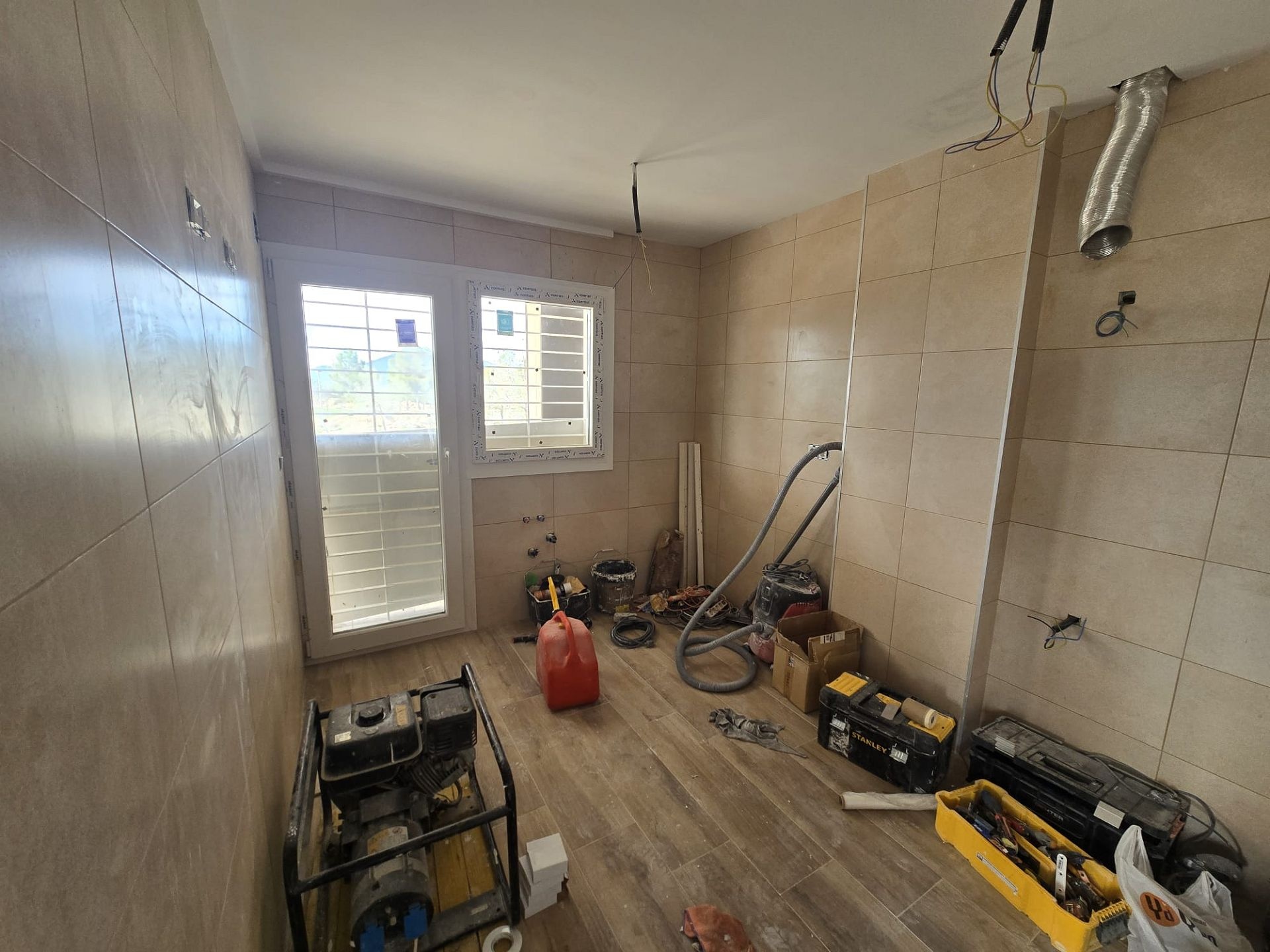 Resale - 3 Bedroom 2 Bathroom Villa in Salinas -  - Alicante